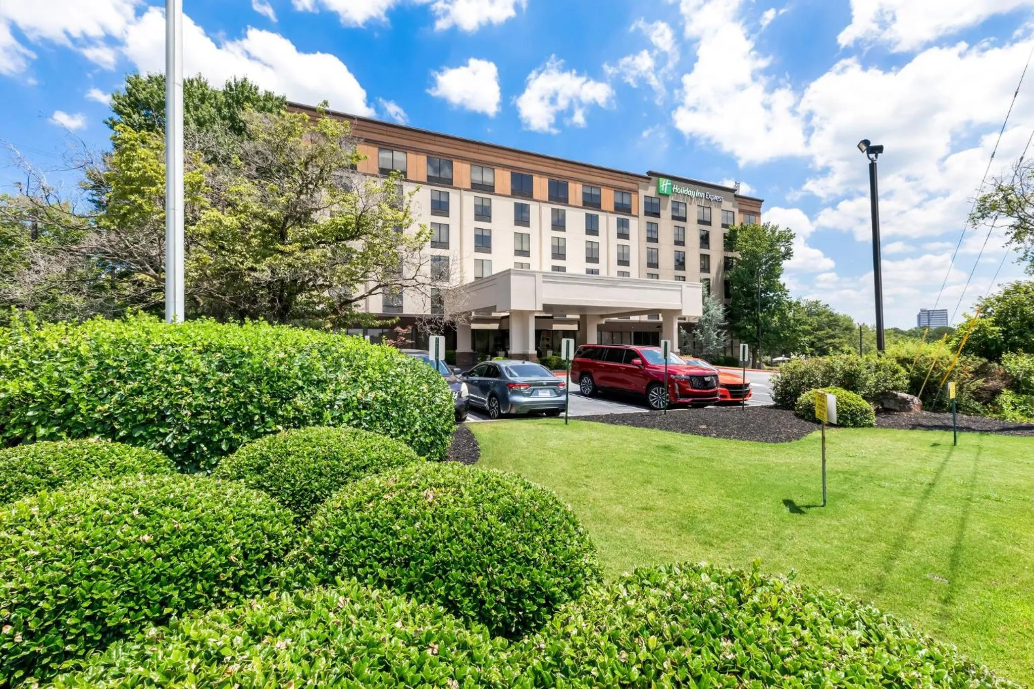 Property building in Holiday Inn Express Atlanta Galleria-Ballpark Area by IHG