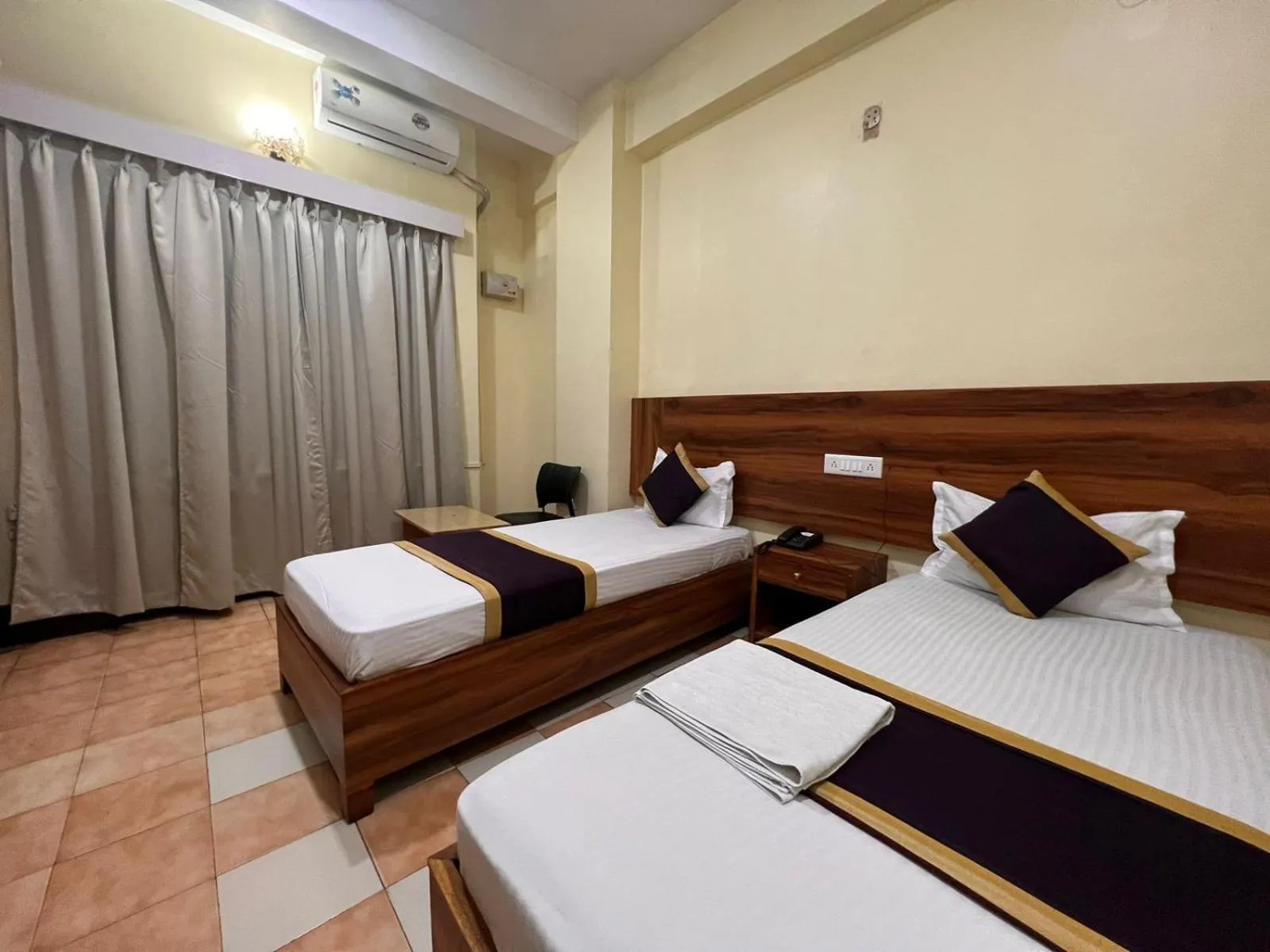 Bed in Hotel Bluemoon
