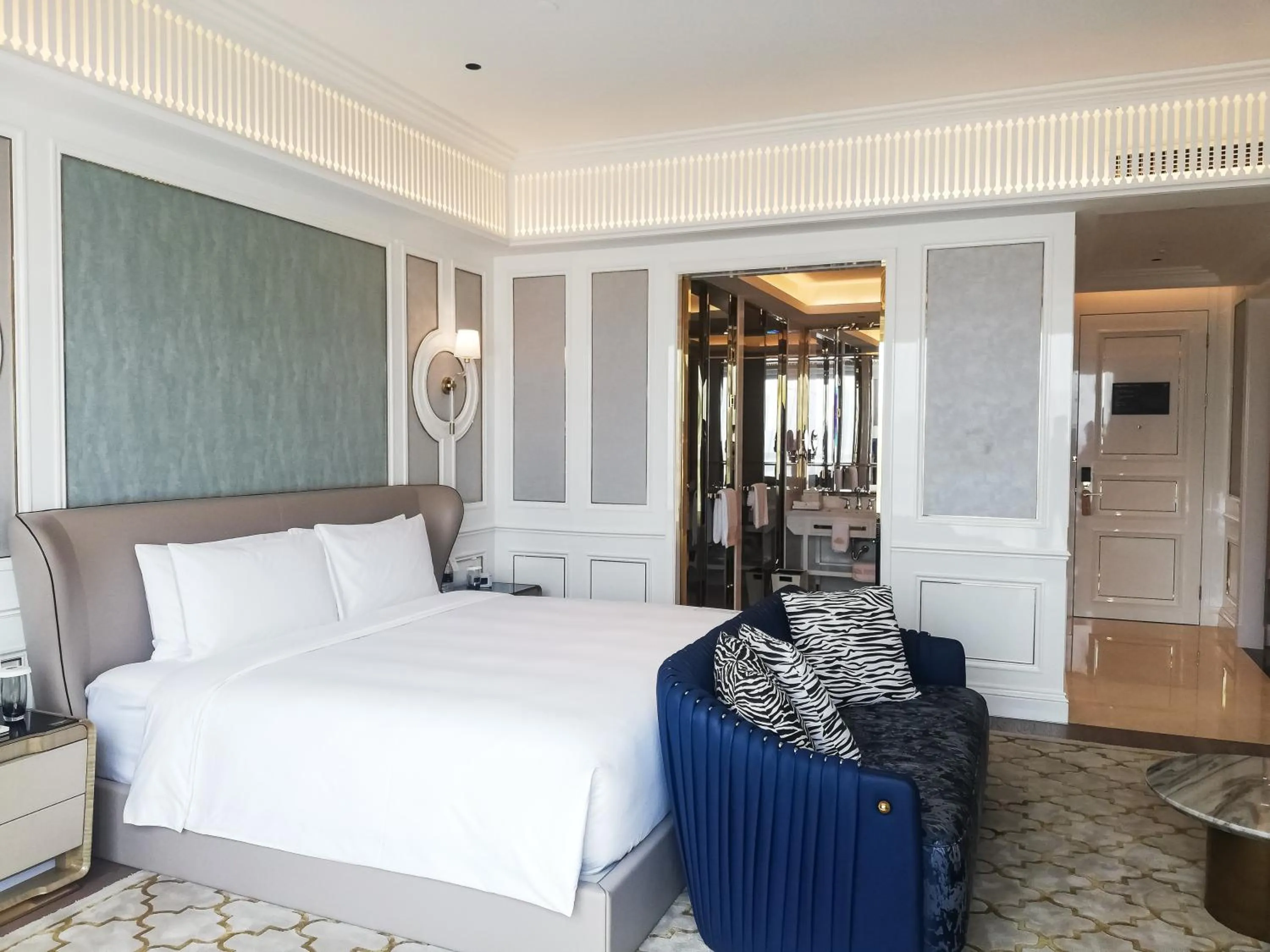 Bedroom in Jin Bei Palace Hotel