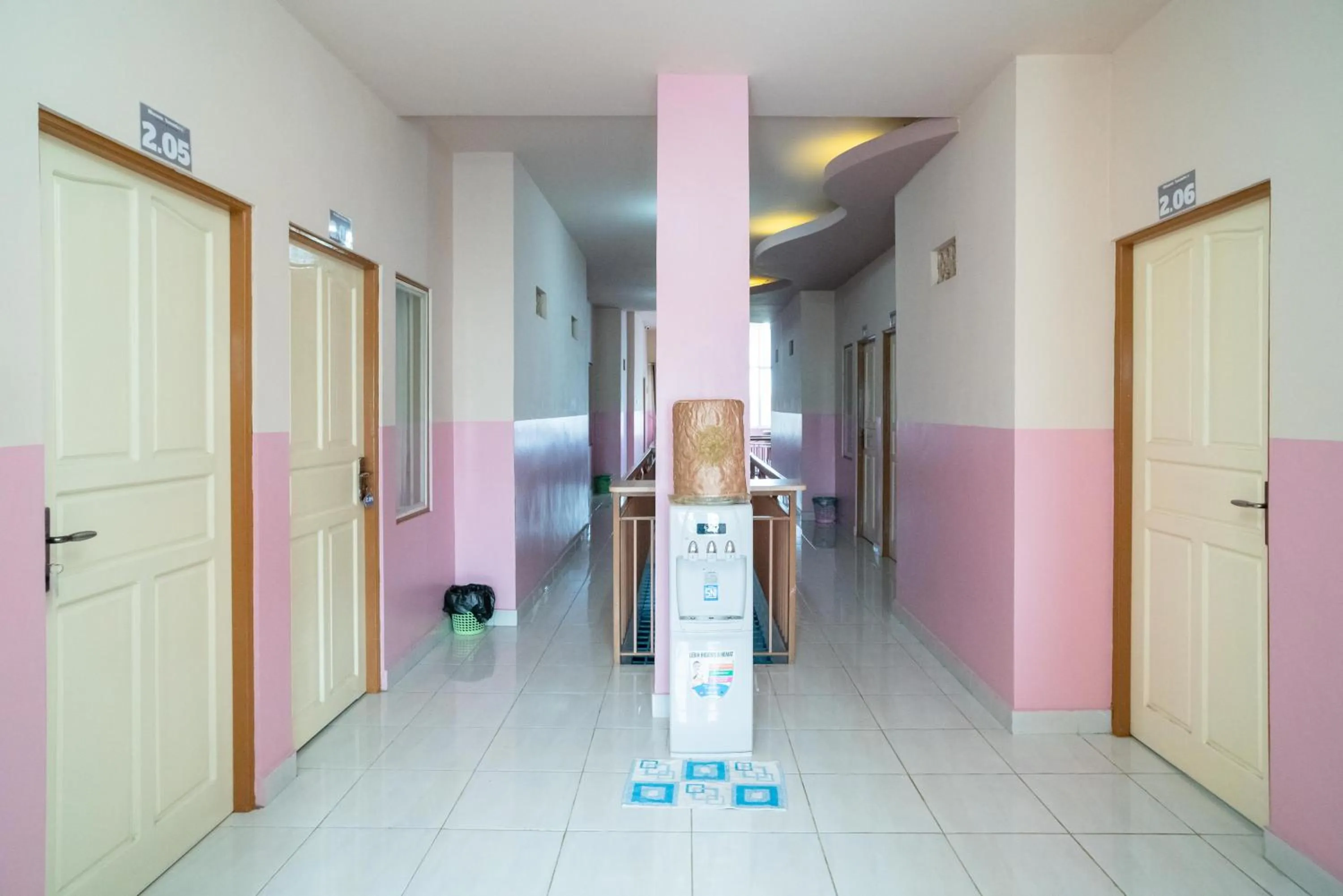 RedDoorz Syariah near Taman Siring 2