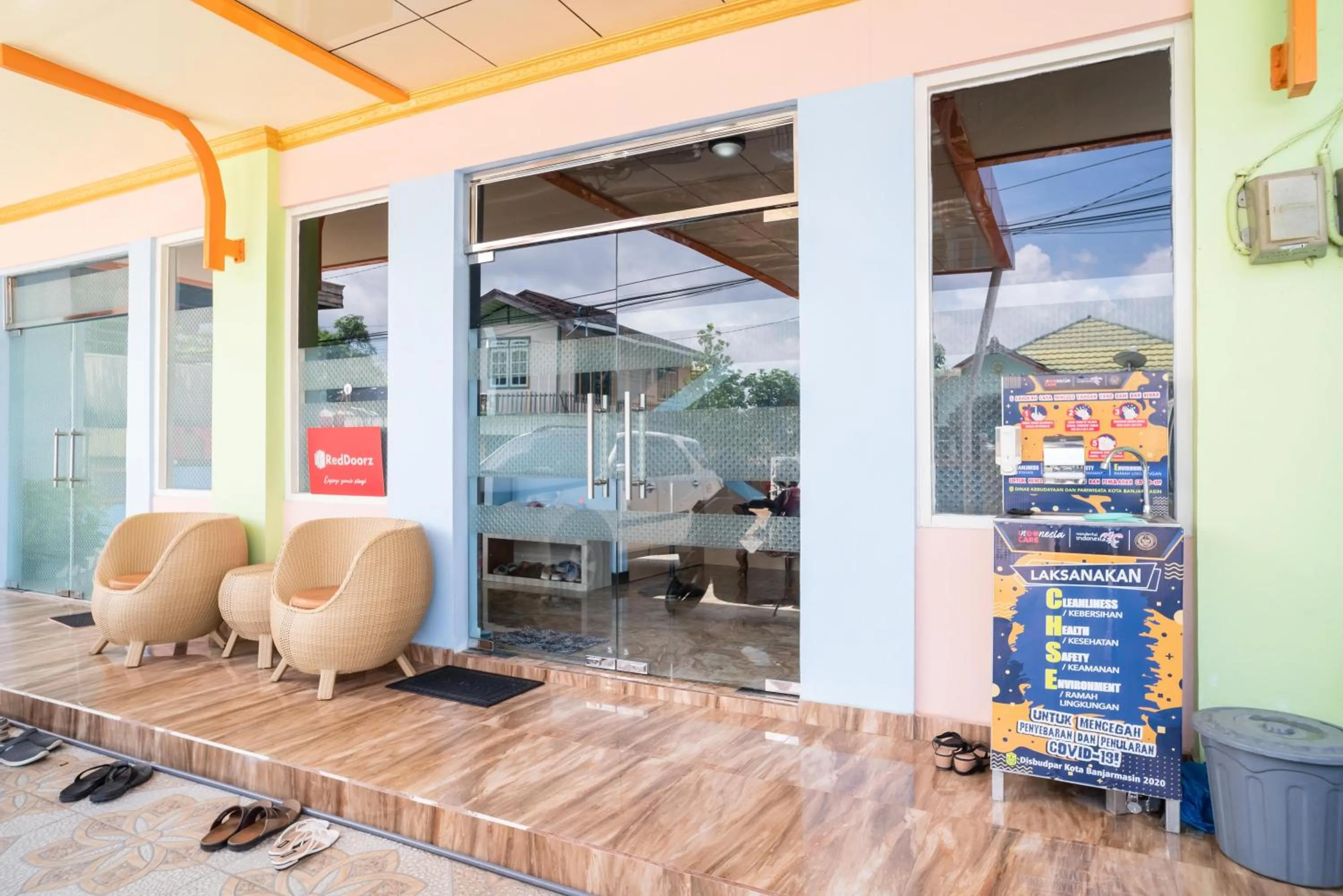 RedDoorz Syariah near Taman Siring 2