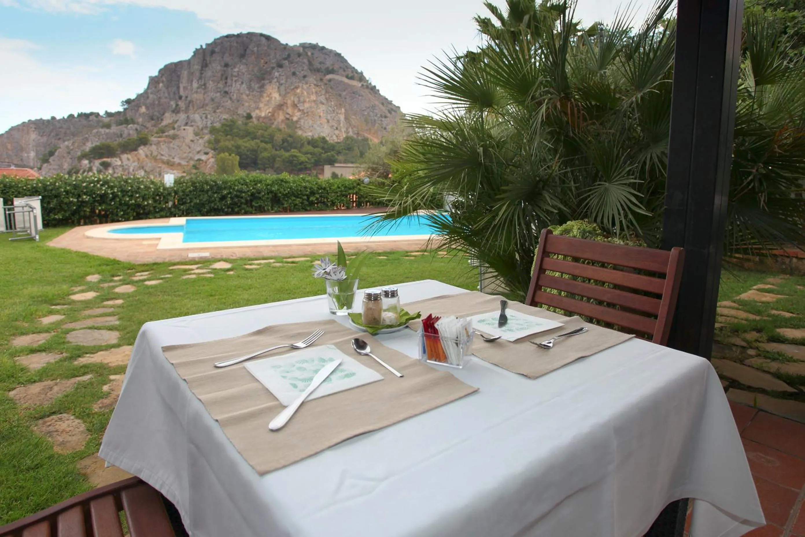 Restaurant/places to eat in B&B Villa Di Giorgi