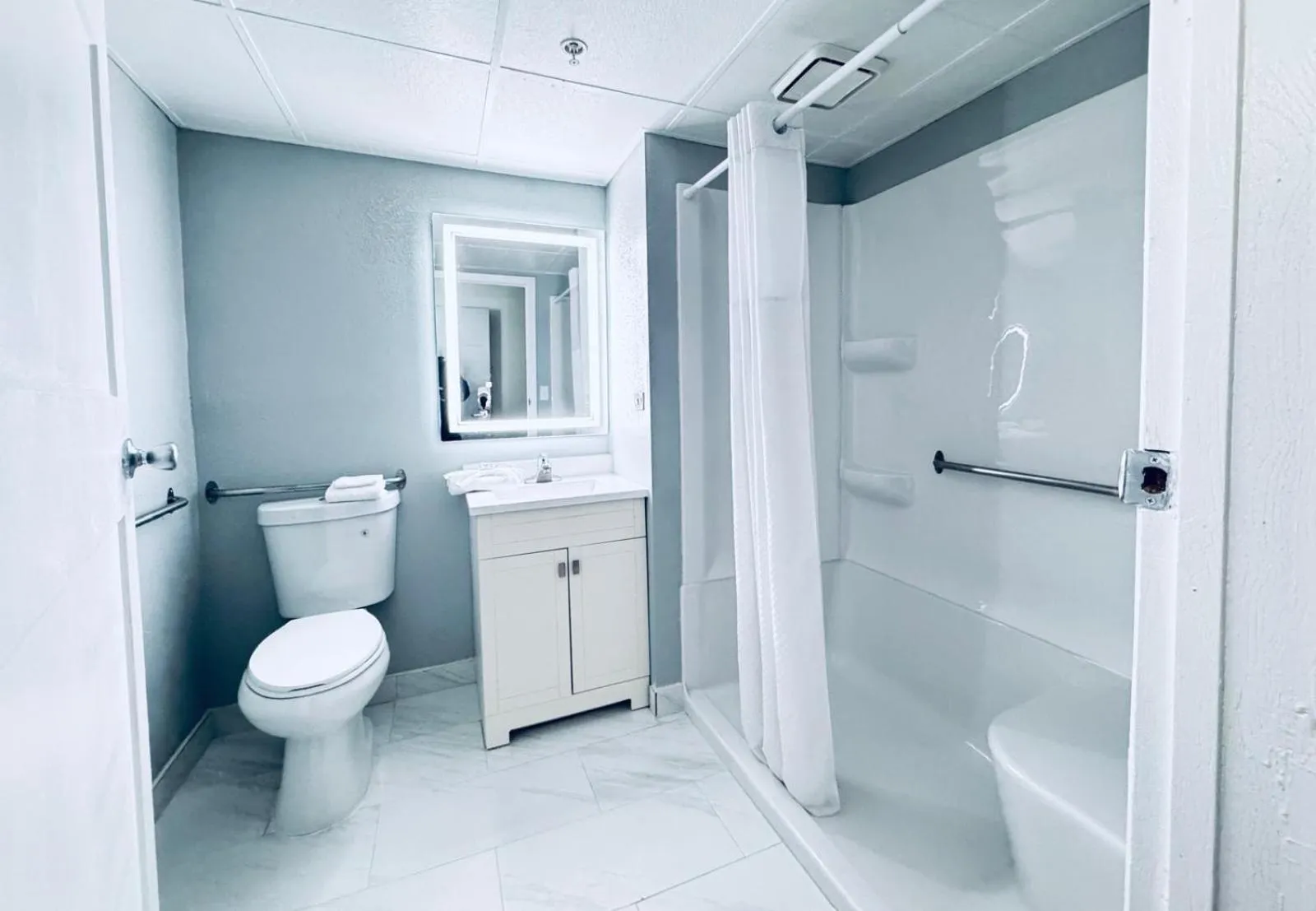 Baymont by Wyndham - Chicago - Addison - O'Hare