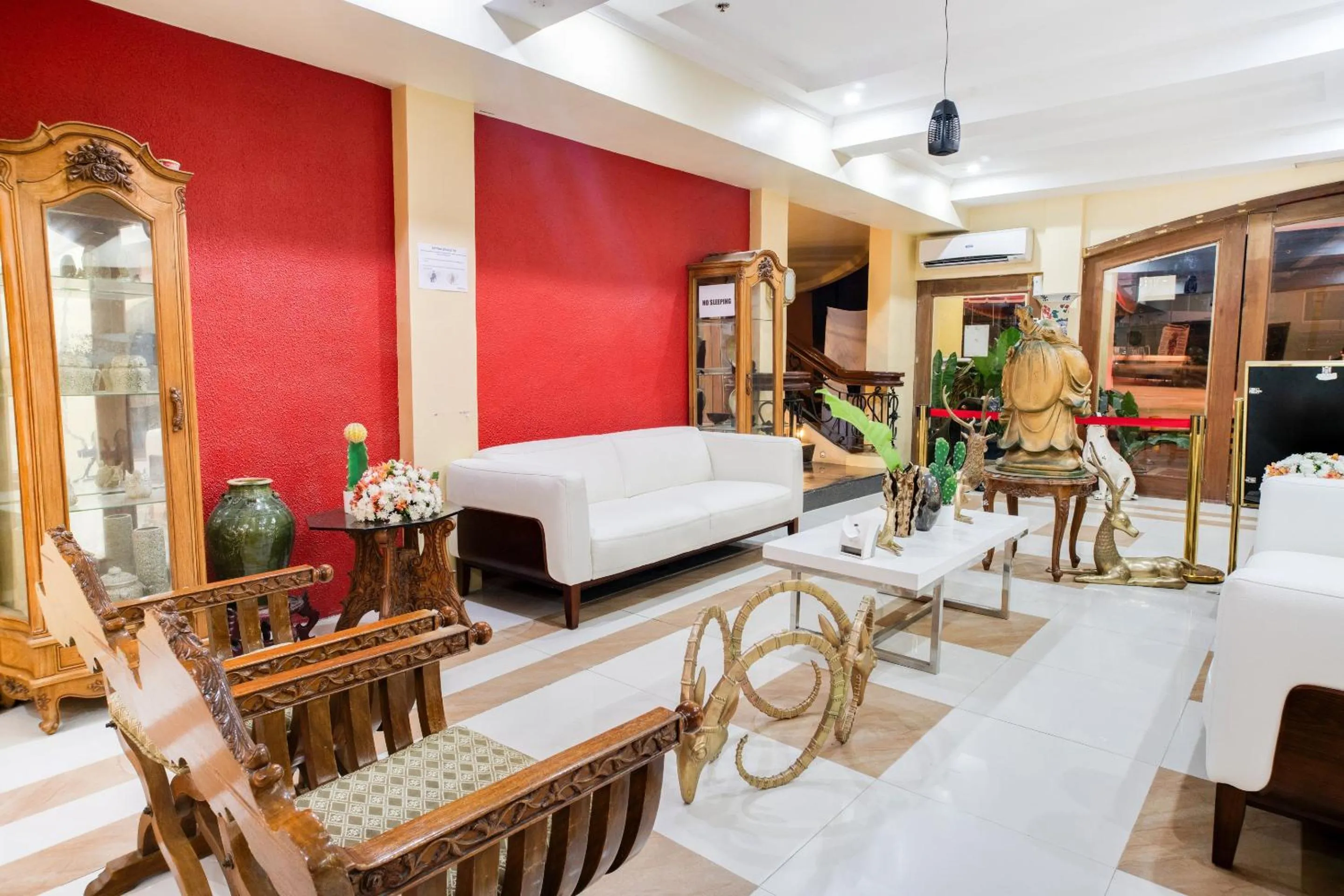 Lobby or reception in Capital O 460 World Palace Hotel