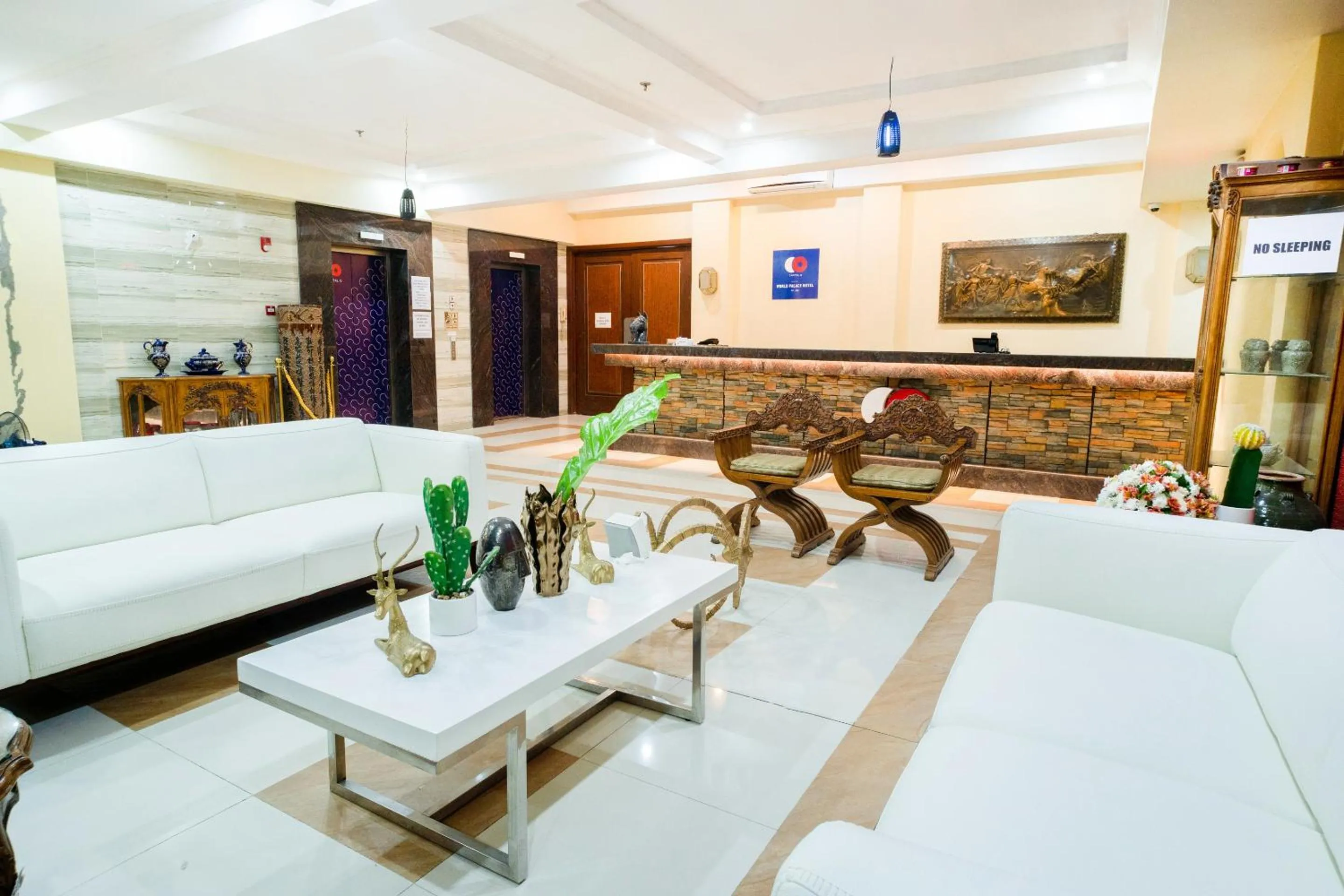 Lobby or reception in Capital O 460 World Palace Hotel