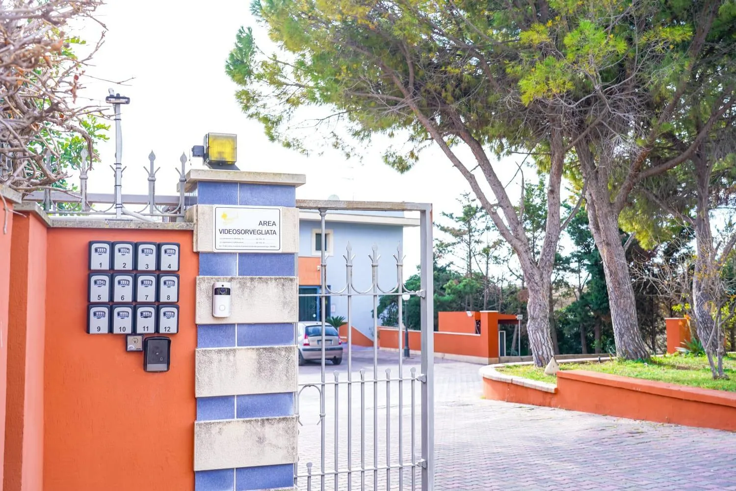 Property building in Motel - Hotel Nautico Pozzallo