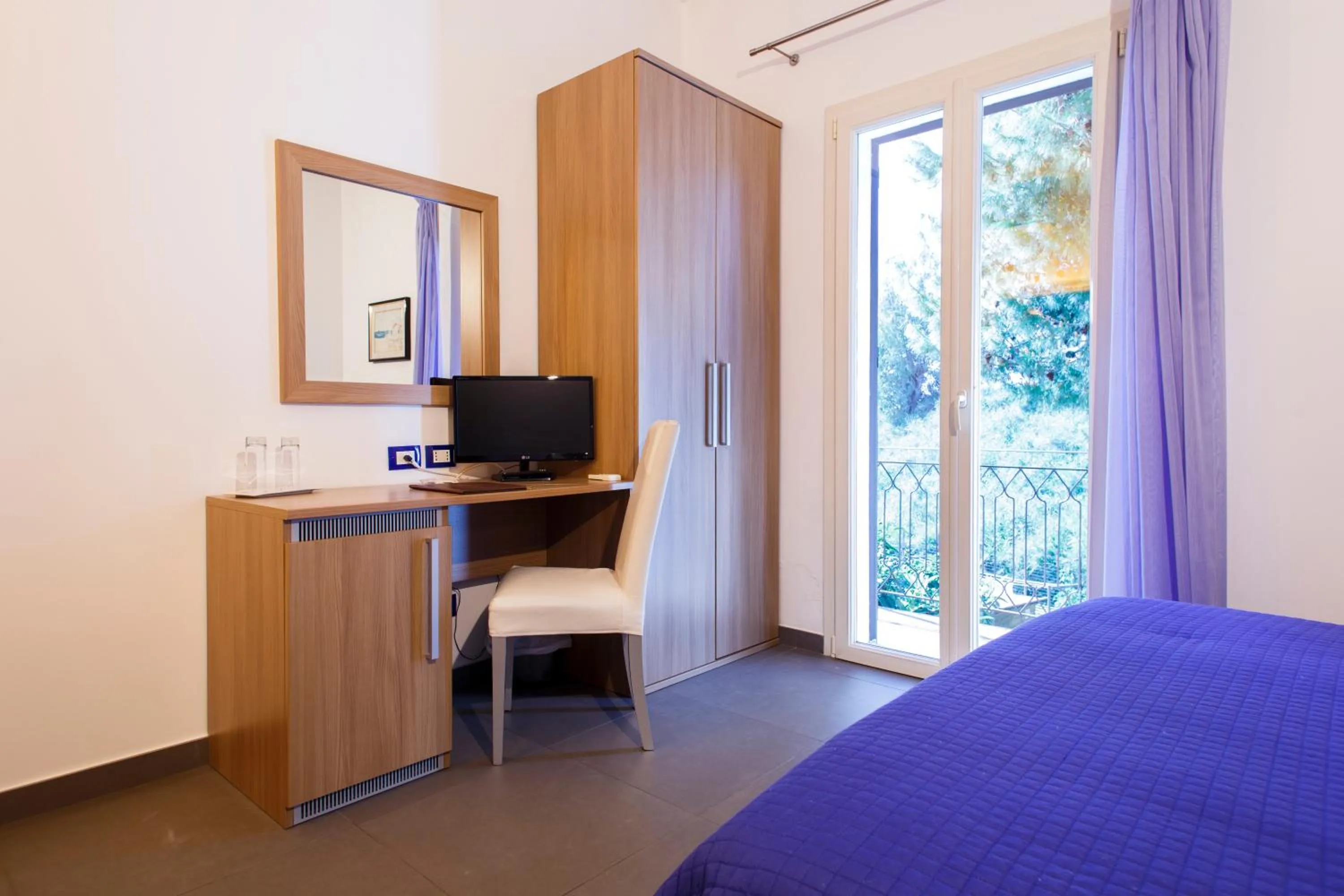 TV and multimedia, Bed in B&B Villa Seta