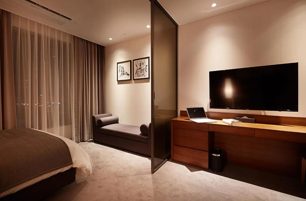 Osong H Hotel Sejong City