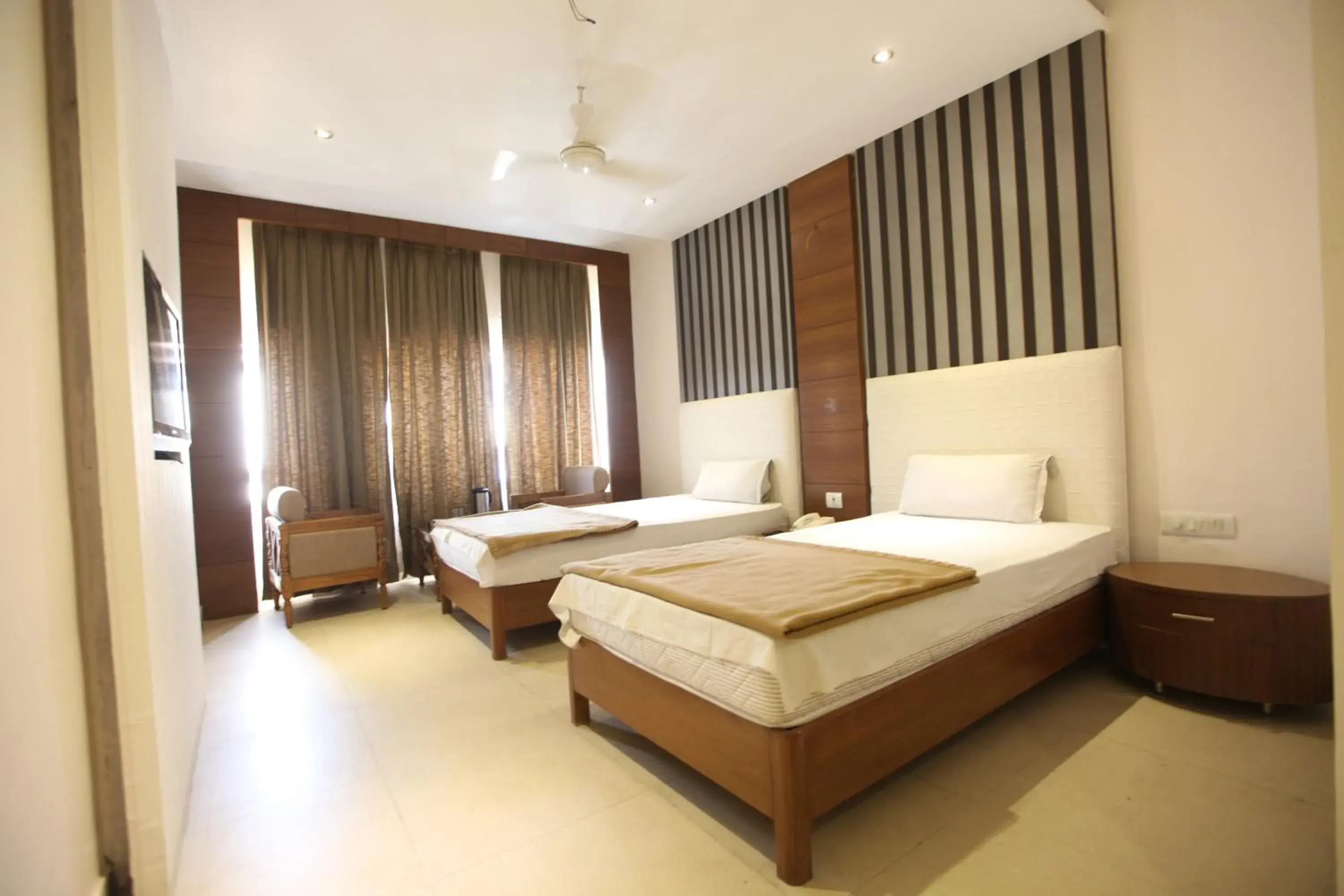 Twin Room in Hotel Landmark - Centre of City Chandigarh Twin Room in Hotel Landmark - Centre of City Chandigarh
