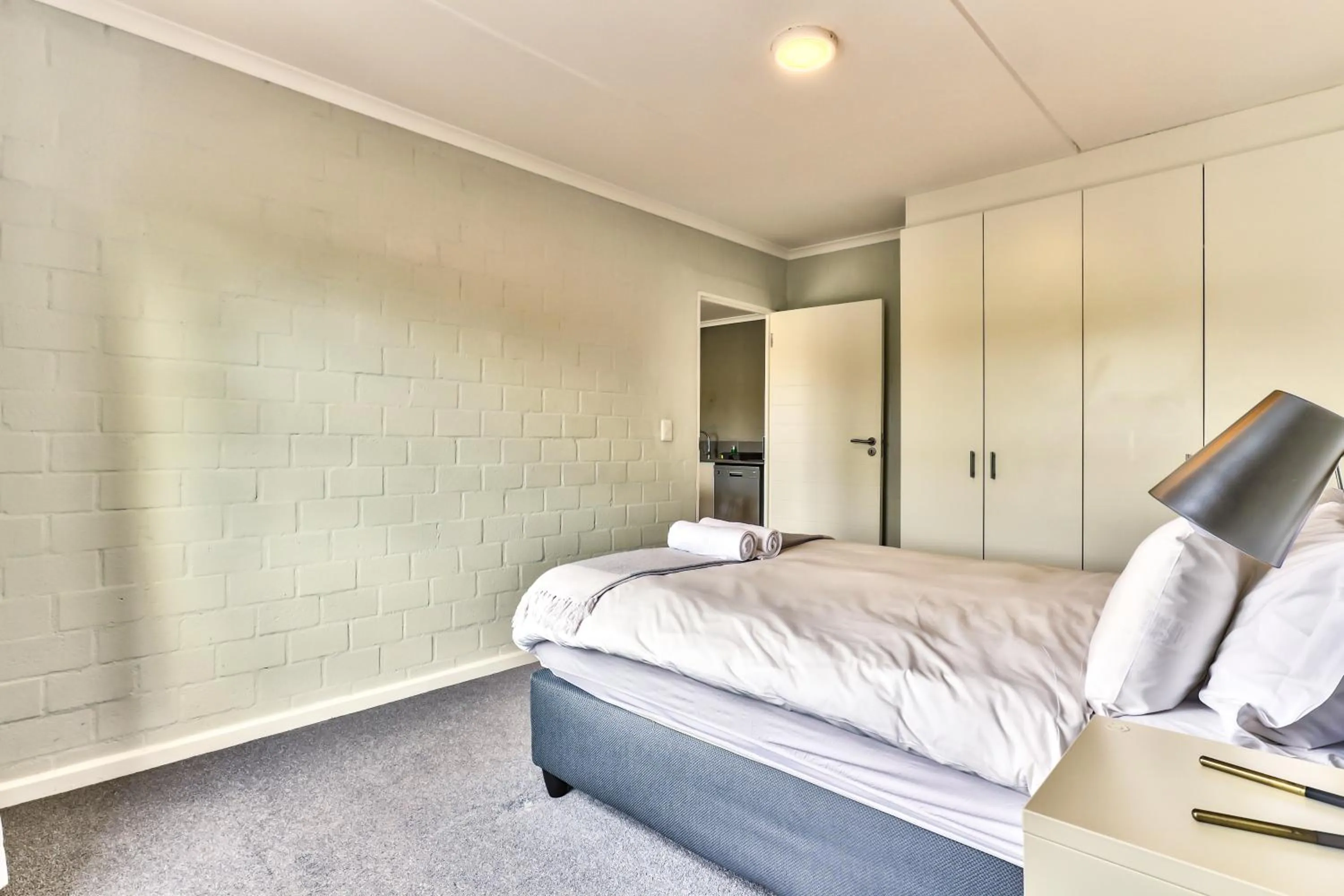 Bed in WINK Aparthotel Eaton Square