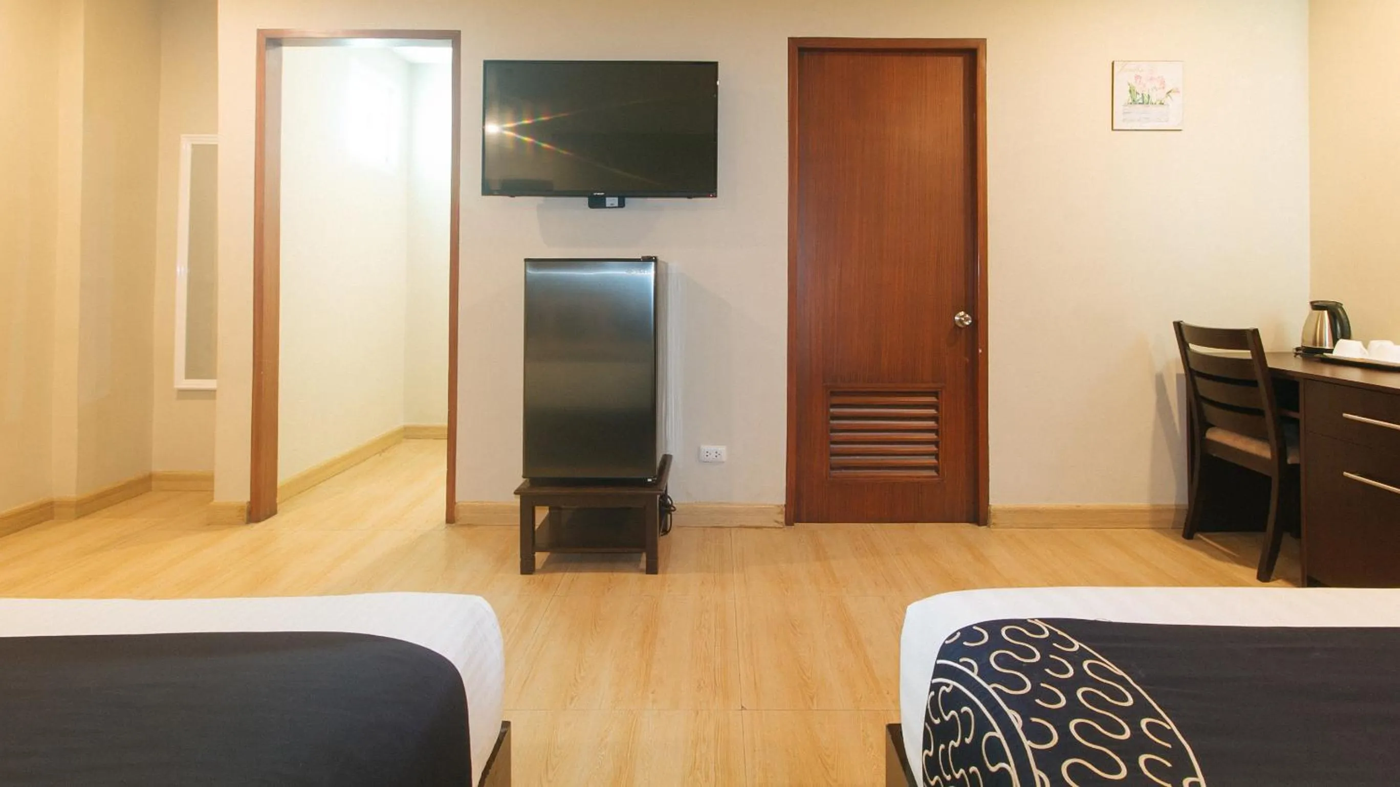 TV and multimedia, Bed in Asrodel Hotel RedPartner