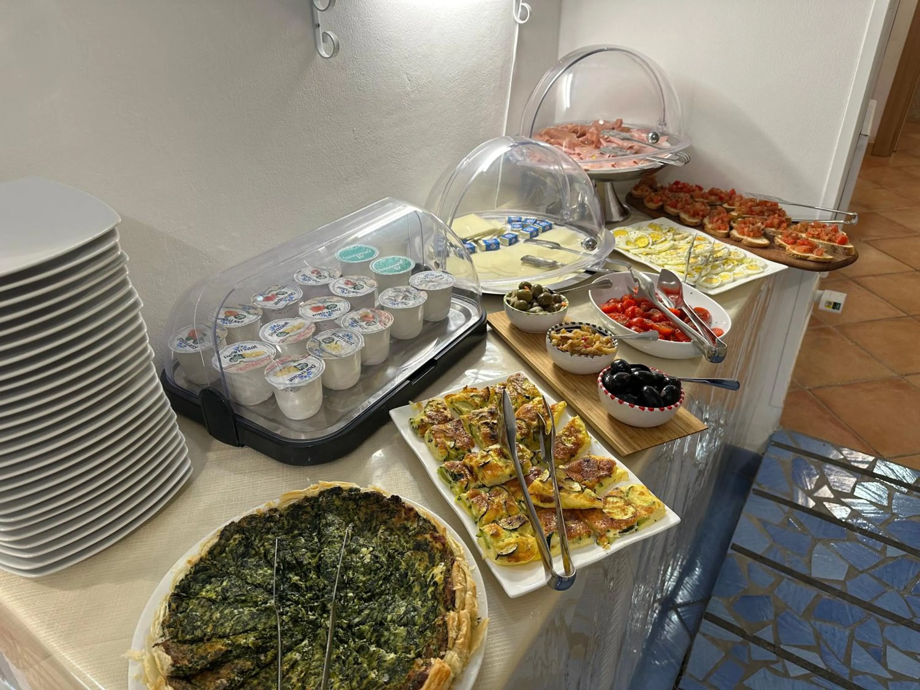 Buffet breakfast in Badia Rooms & Breakfast