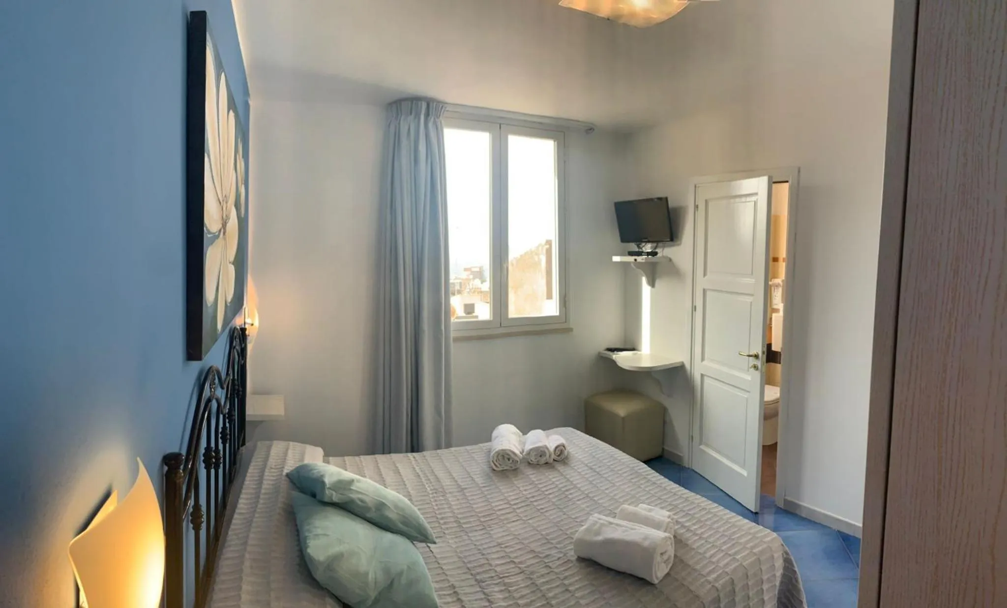 View (from property/room), Bed in Badia Rooms & Breakfast