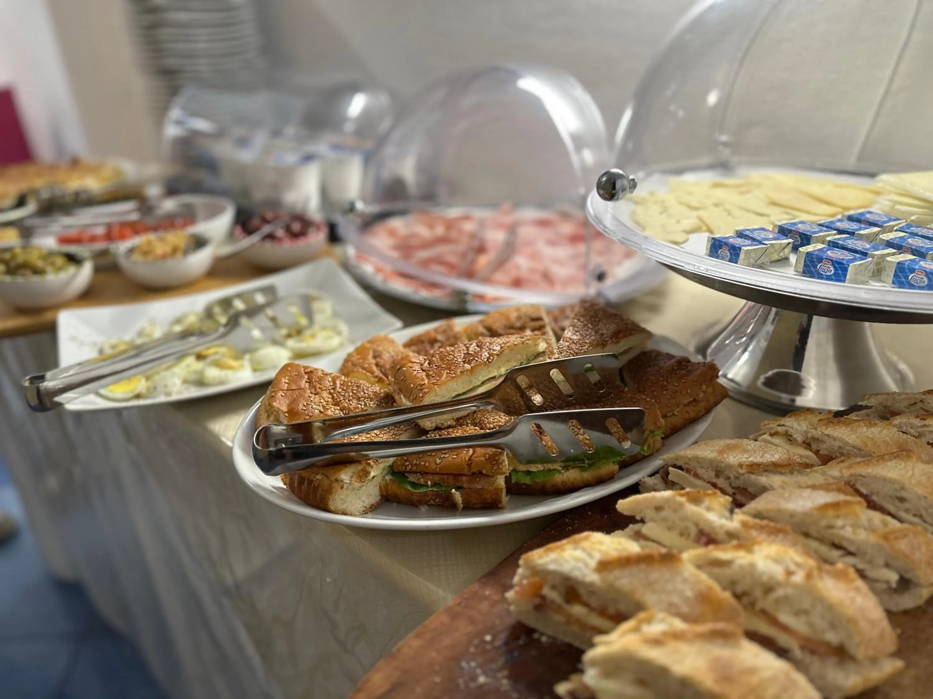 Breakfast in Badia Rooms & Breakfast