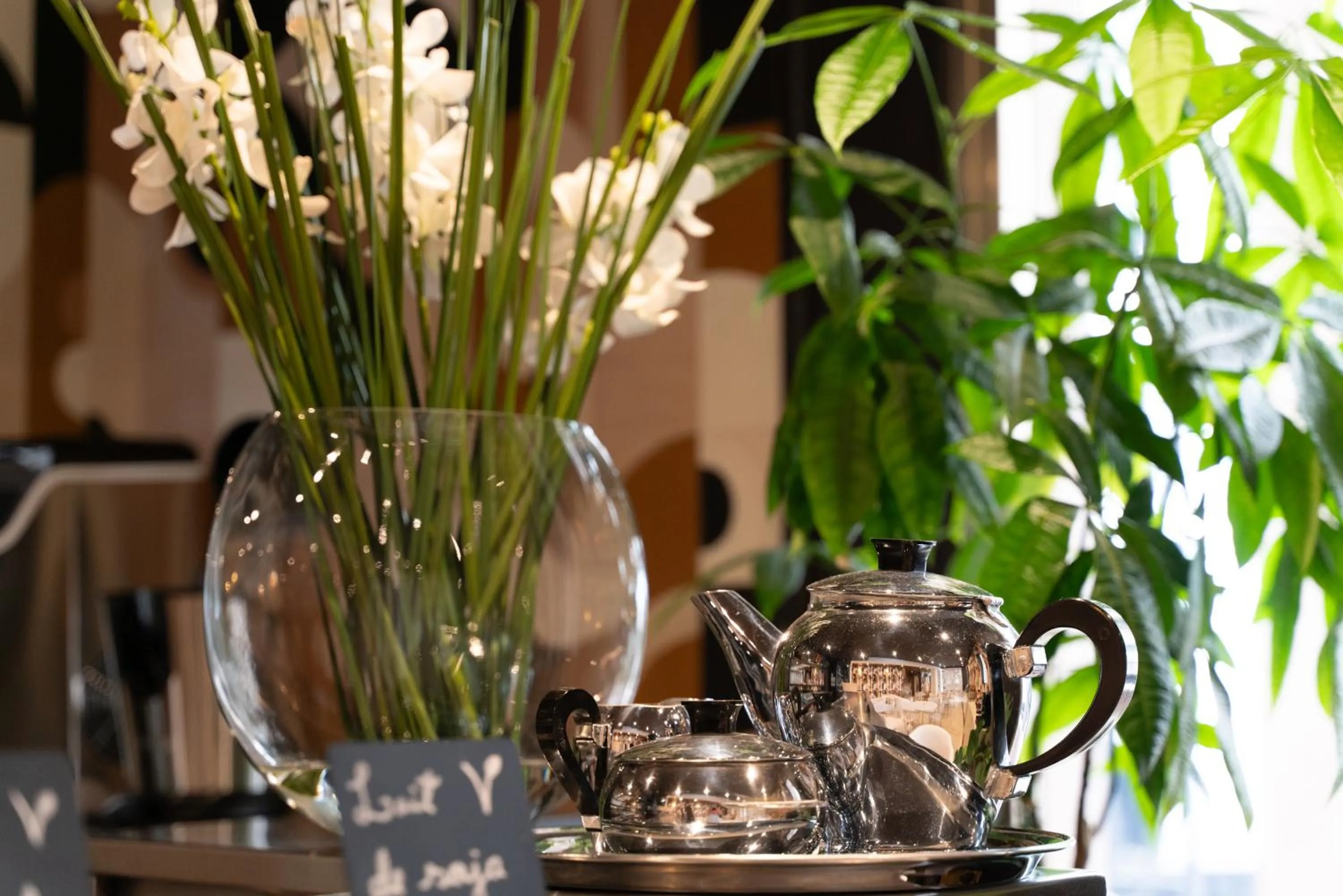 Decorative detail in Hôtel Comté de Nice