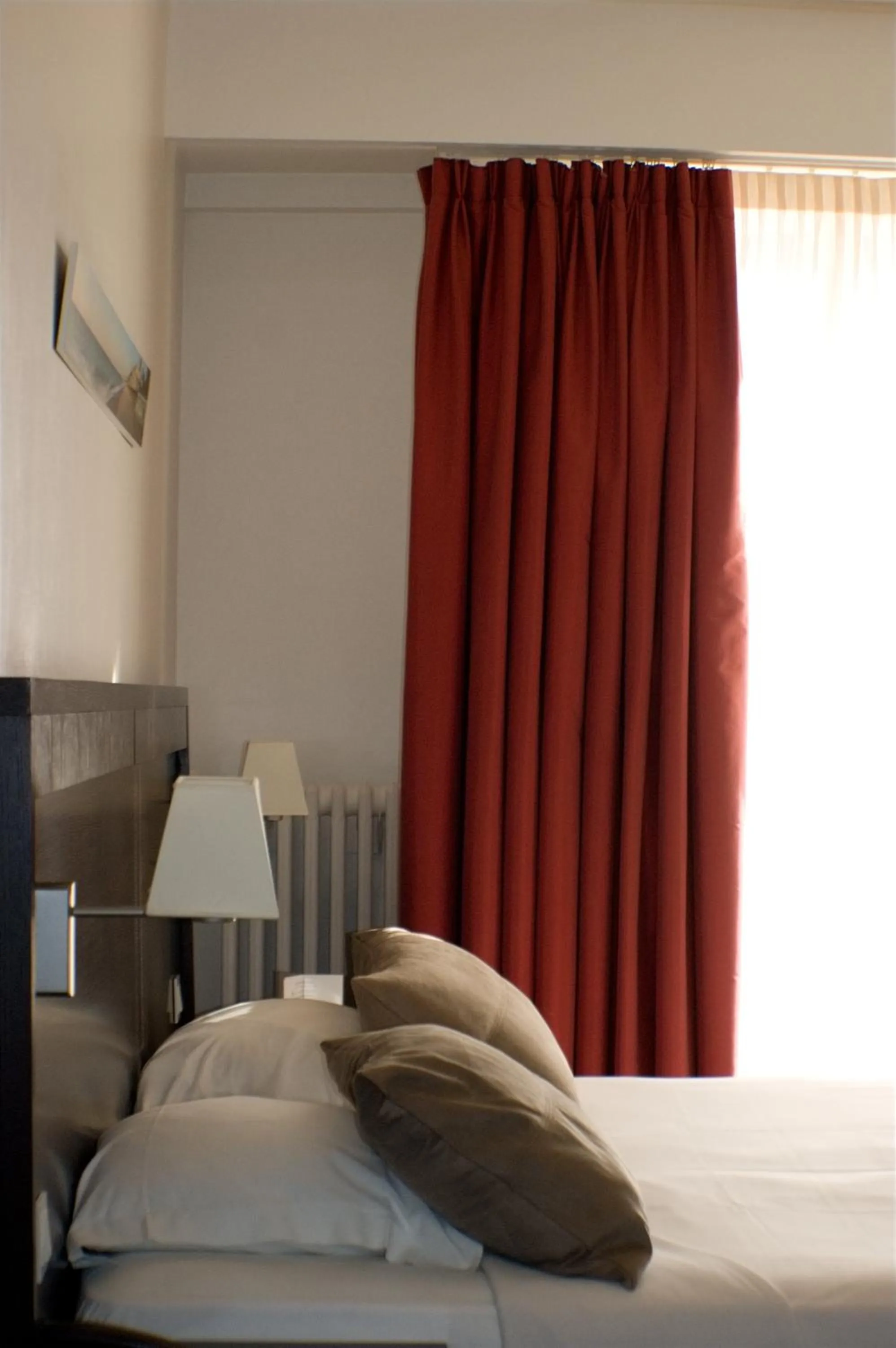 Bedroom, Bed in Hôtel Comté de Nice