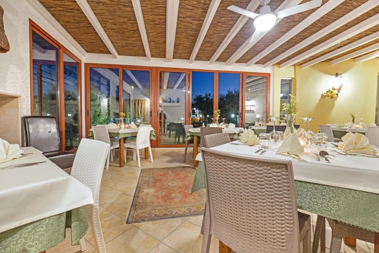 Restaurant/places to eat in Residence Contrada Schite