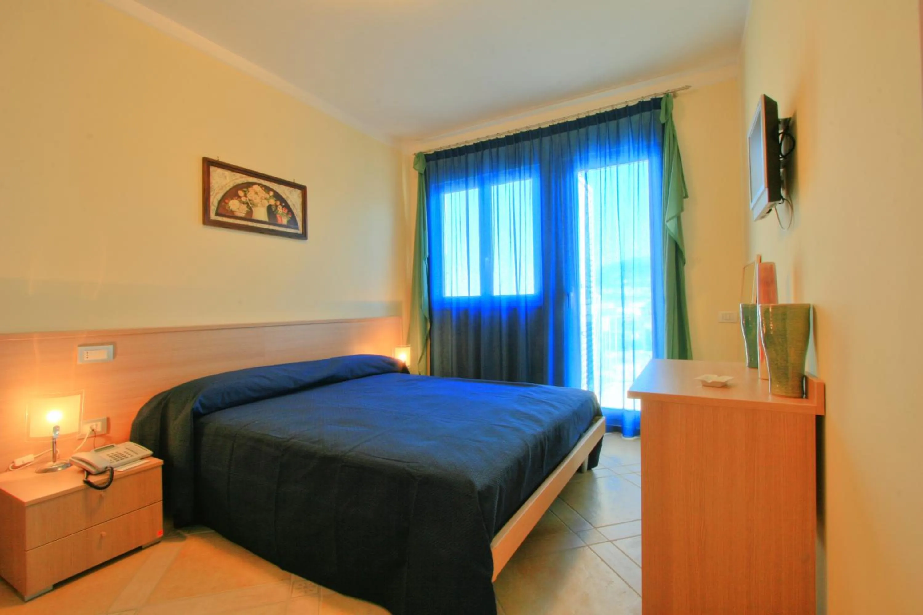 Photo of the whole room, Bed in Posidonia Residence