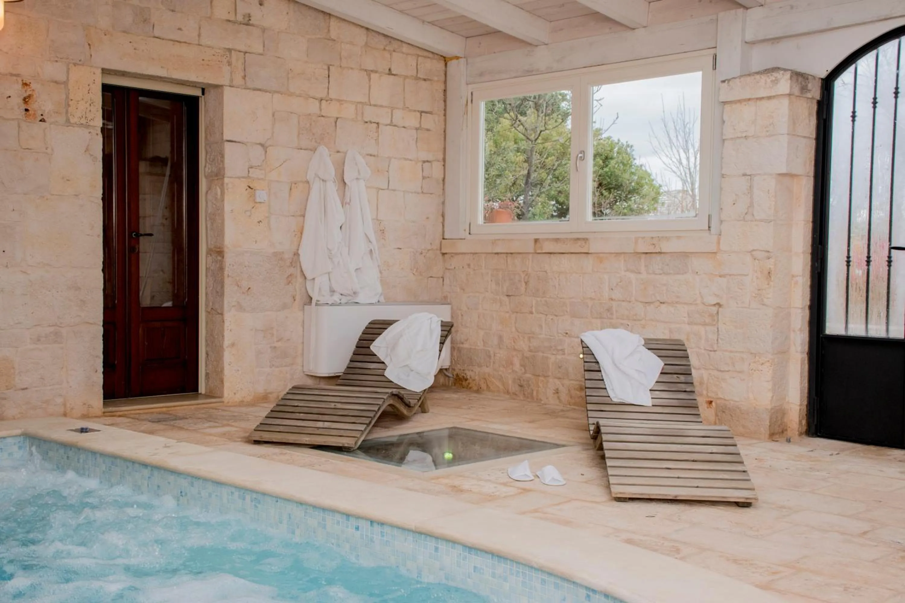 Hot Tub in Micele Holiday Houses