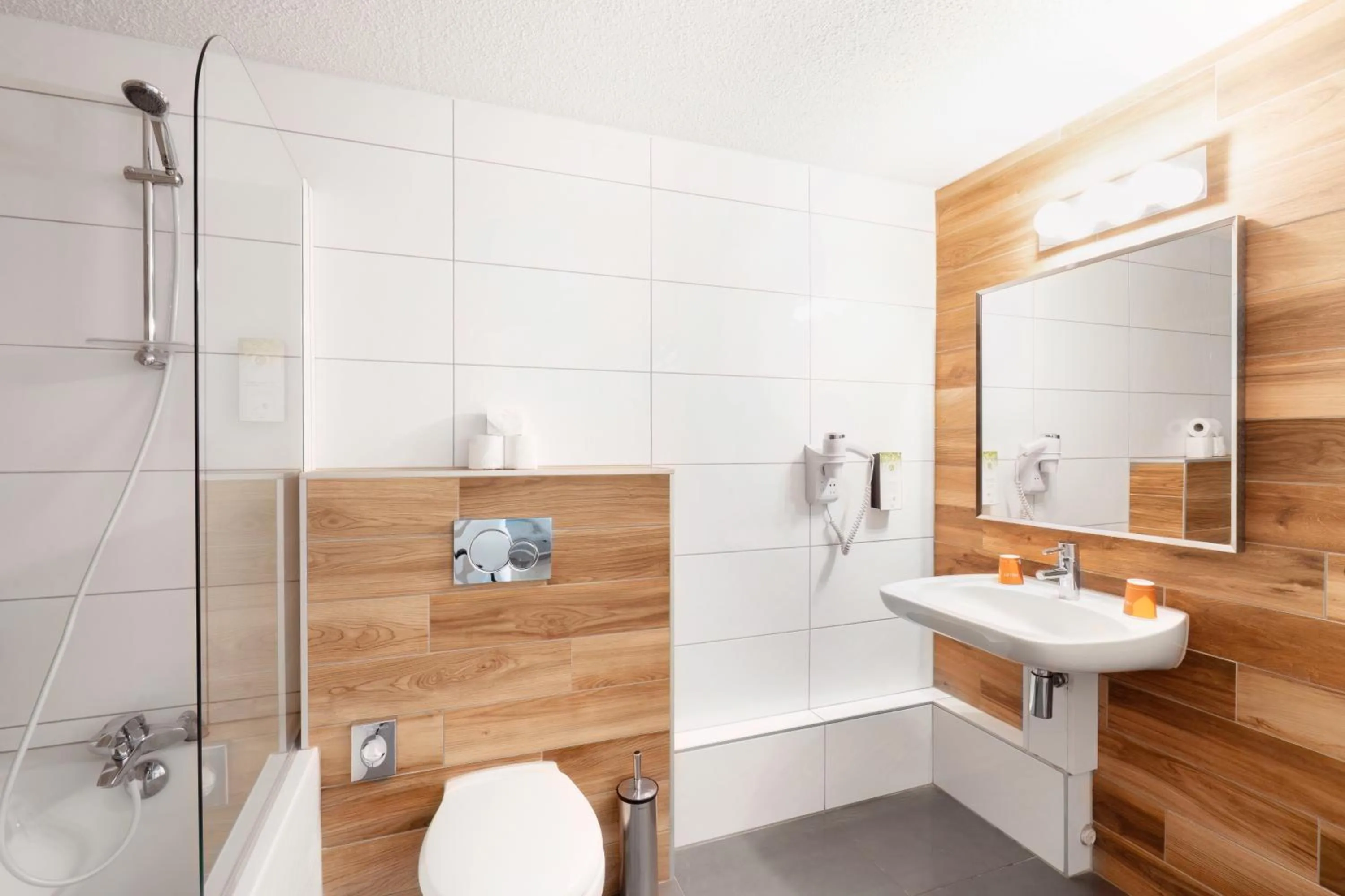 Bathroom in Kyriad Belfort Centre Gare