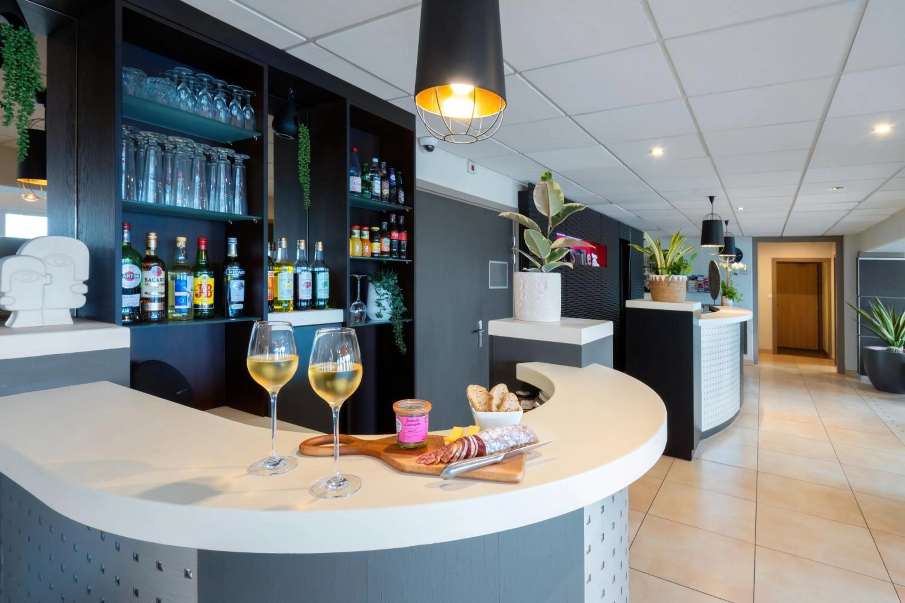 Restaurant/places to eat in Kyriad Belfort Centre Gare