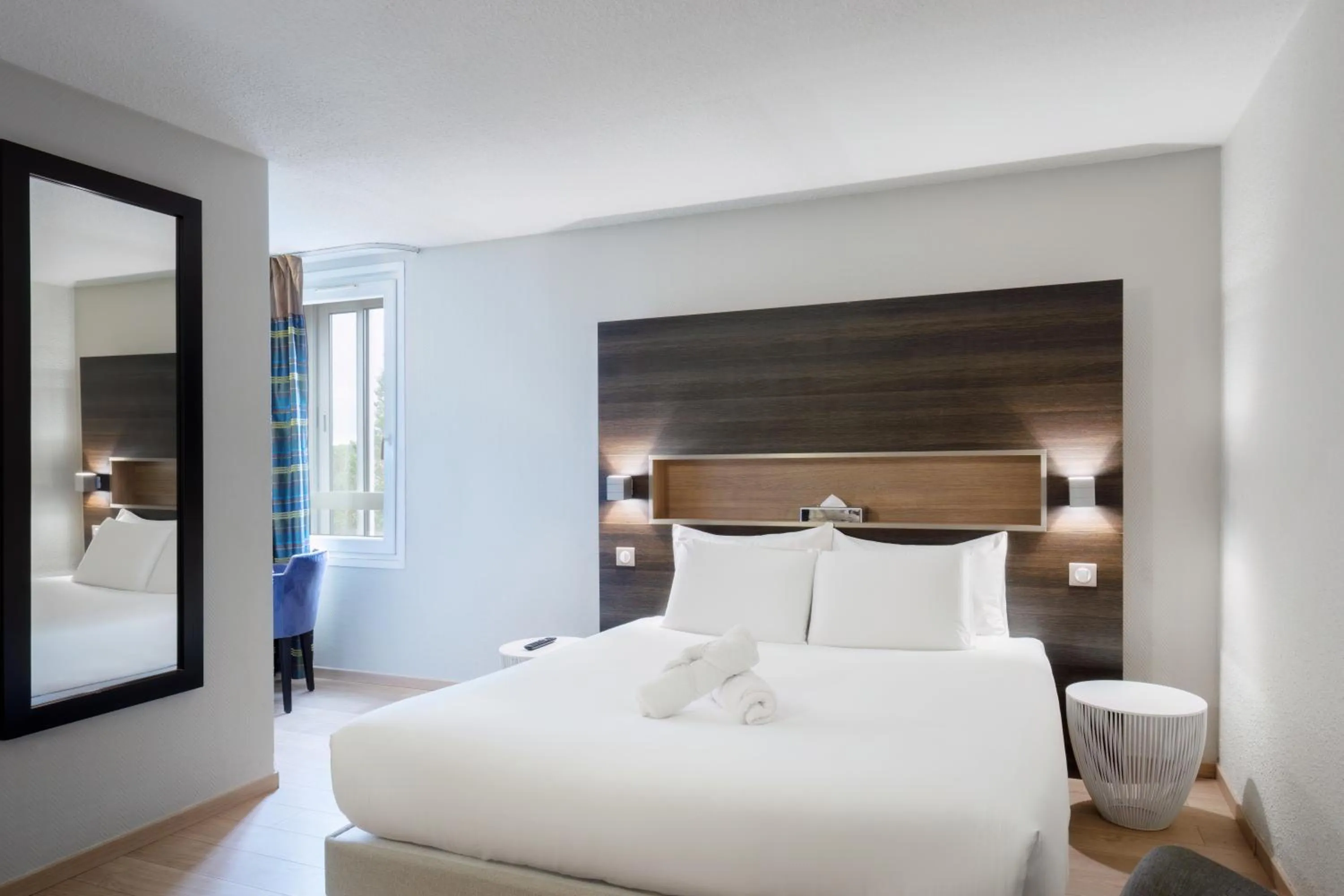 Bedroom, Bed in Kyriad Belfort Centre Gare