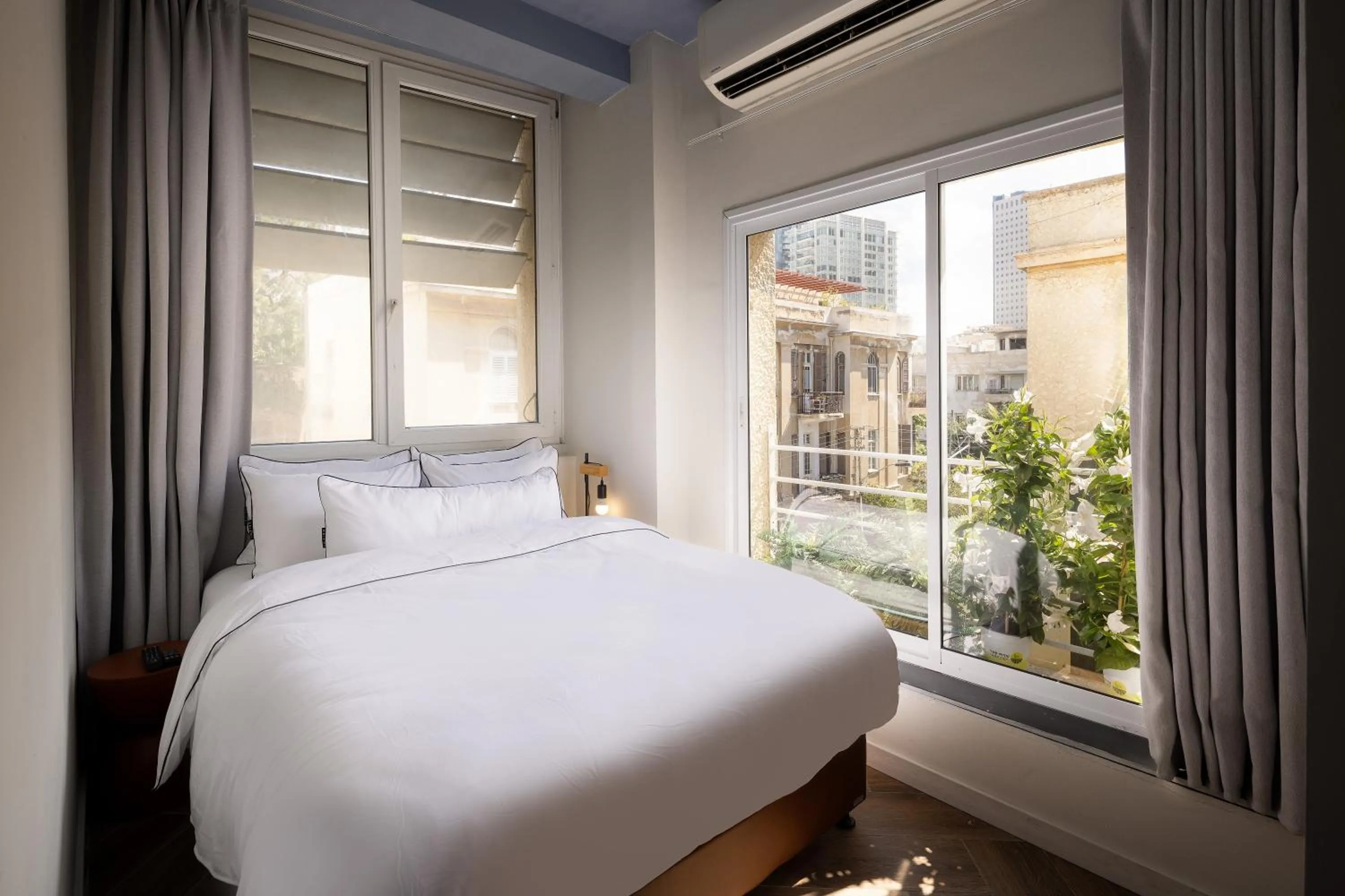 Bedroom, Bed in Monochrome - by Loginn Tel-Avivian hotels