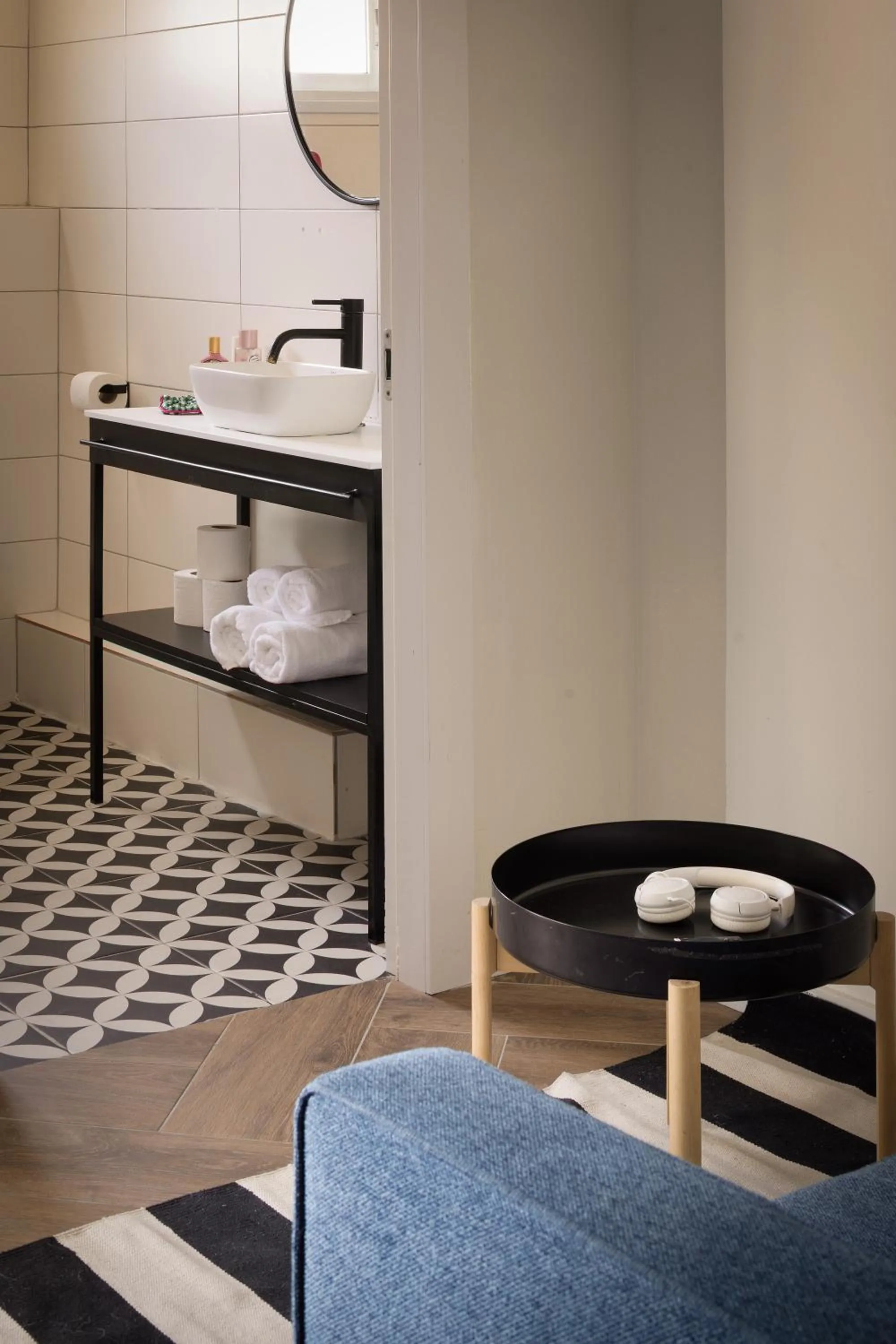 Bathroom, Bed in Monochrome - by Loginn Tel-Avivian hotels