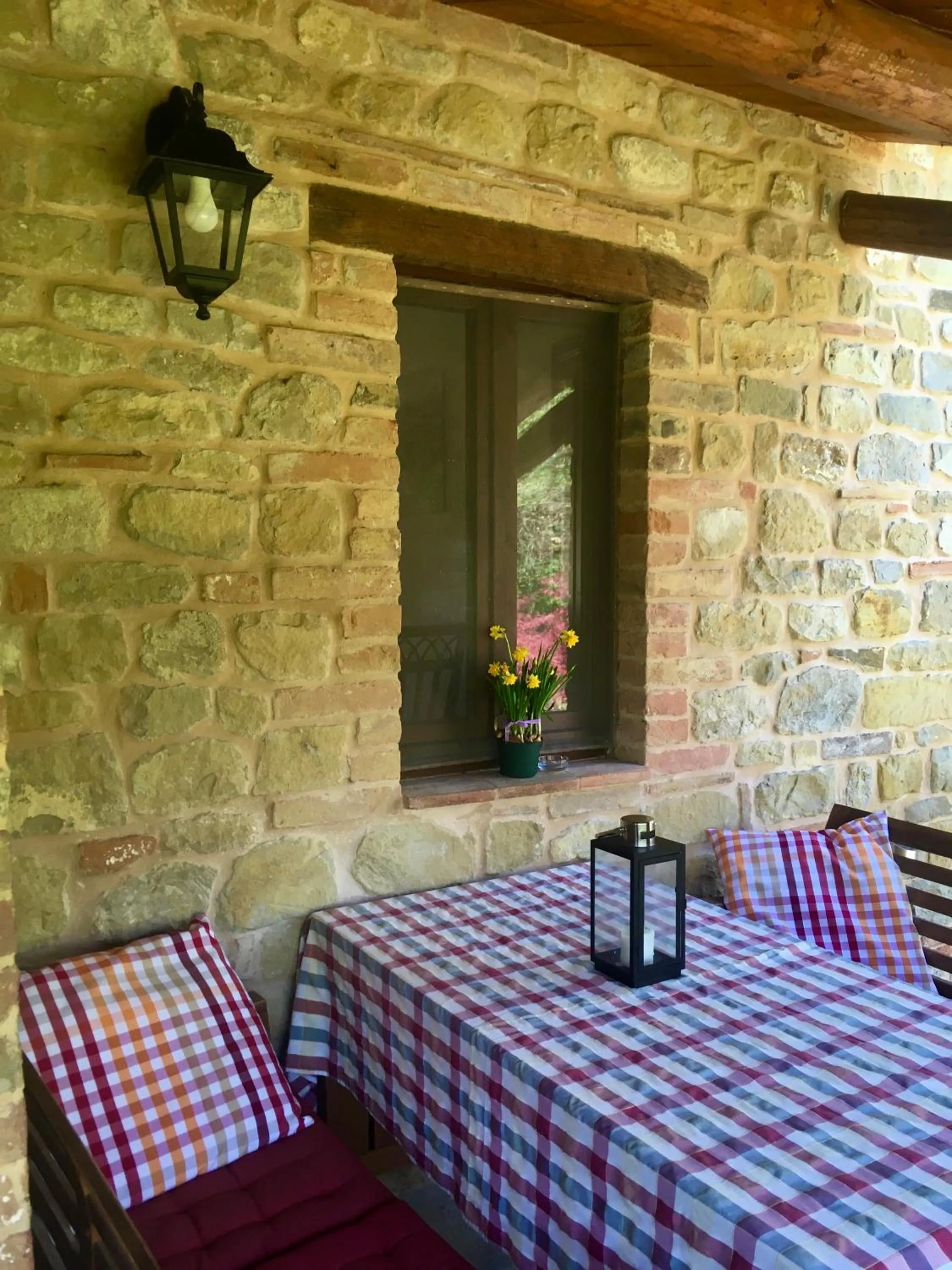 Patio, Bed in Il Nascondiglio - The Hideaway