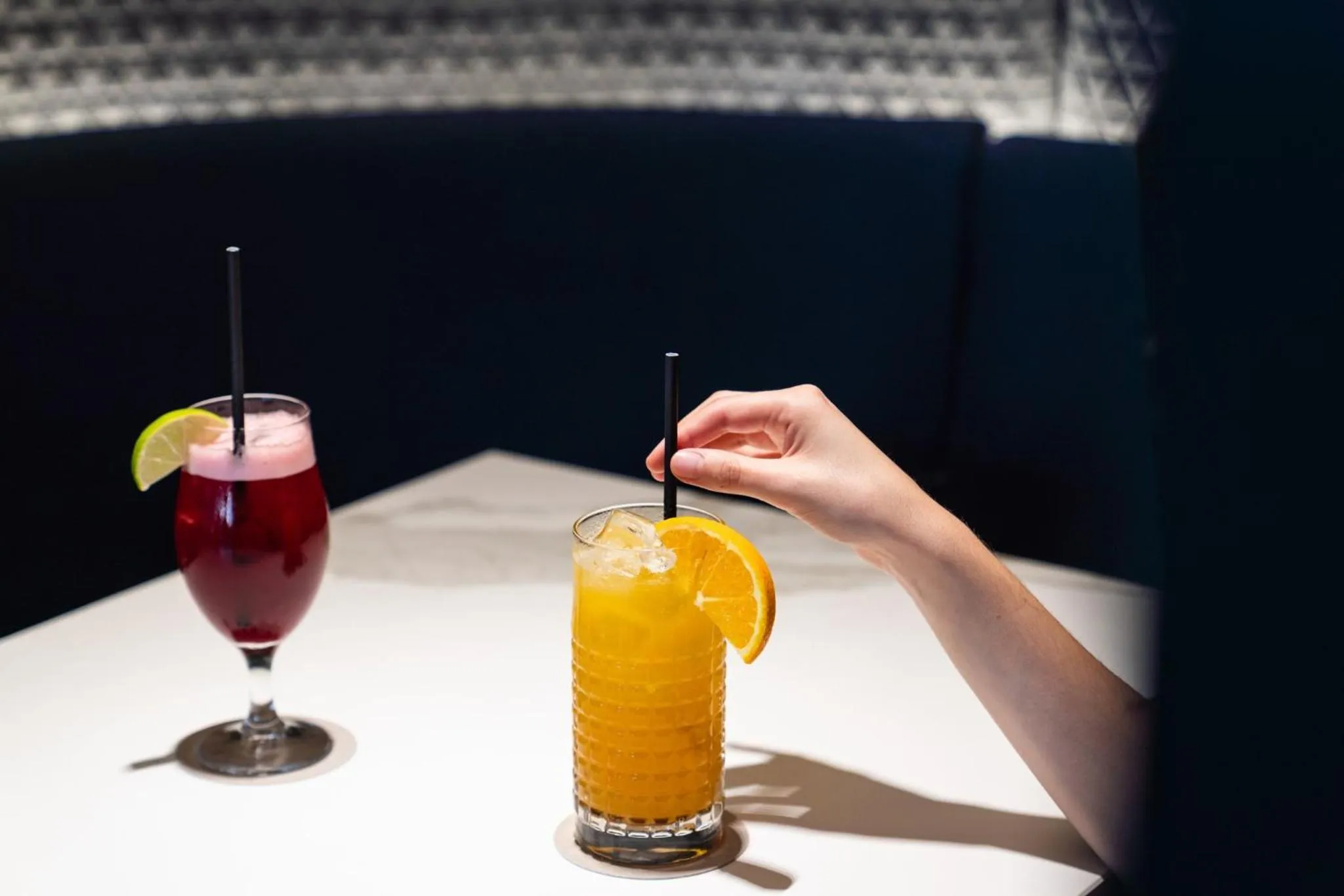 Lounge or bar in Crowne Plaza Paris - Republique by IHG