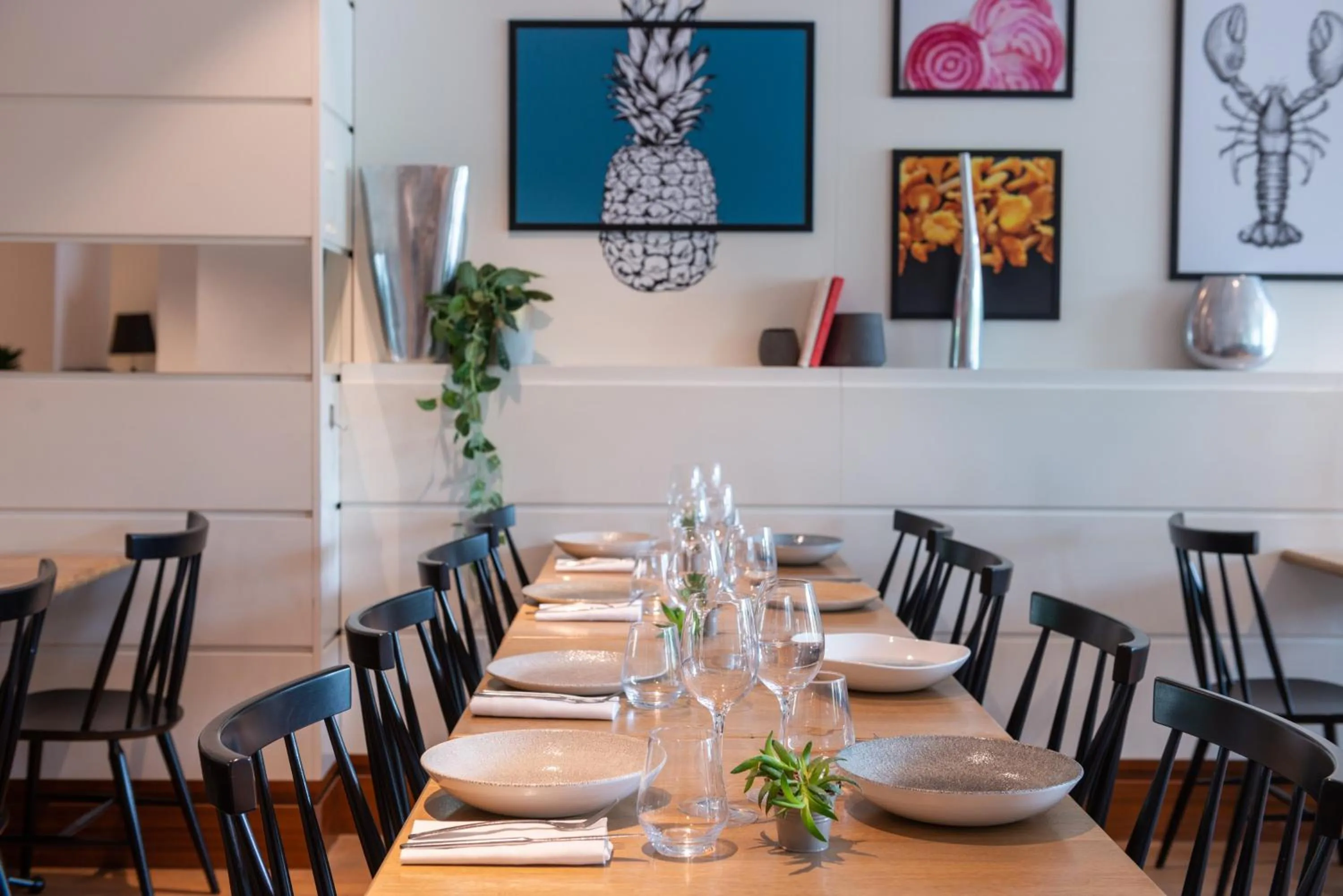 Restaurant/places to eat in Crowne Plaza Paris - Republique by IHG