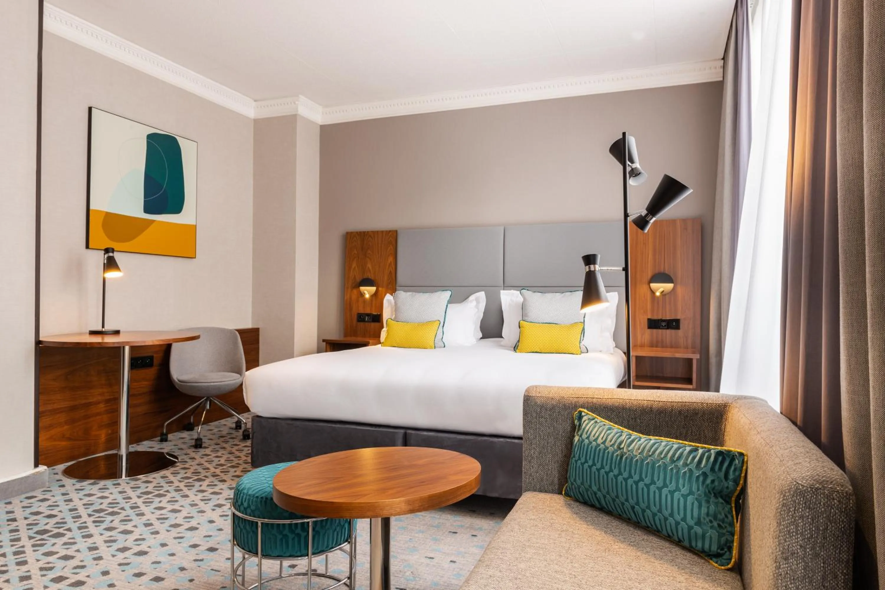 Bed in Crowne Plaza Paris - Republique by IHG