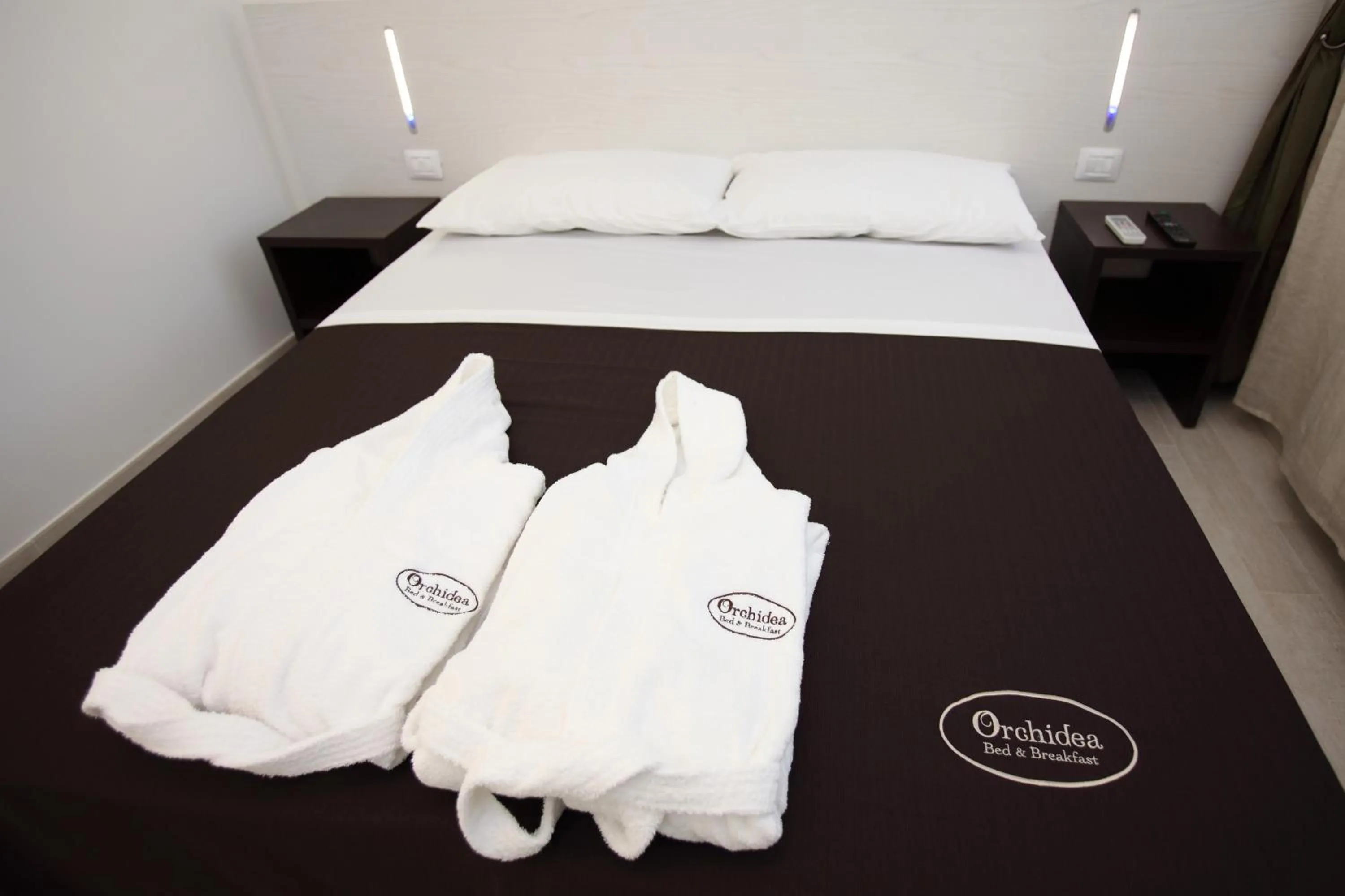 Bedroom, Bed in Orchidea Rooms & Suites