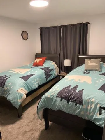 Bed in Bears Den Guest House