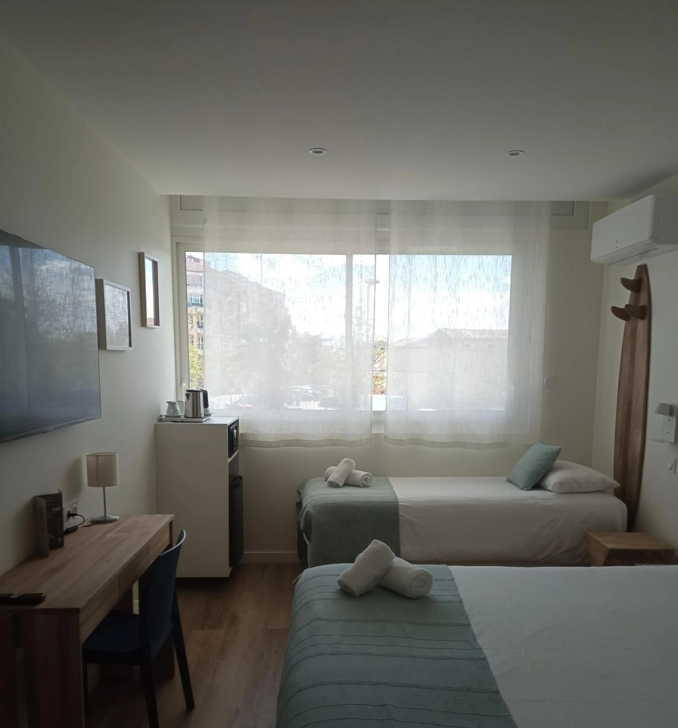 oven, Bed in Cit'Hotel Imperial