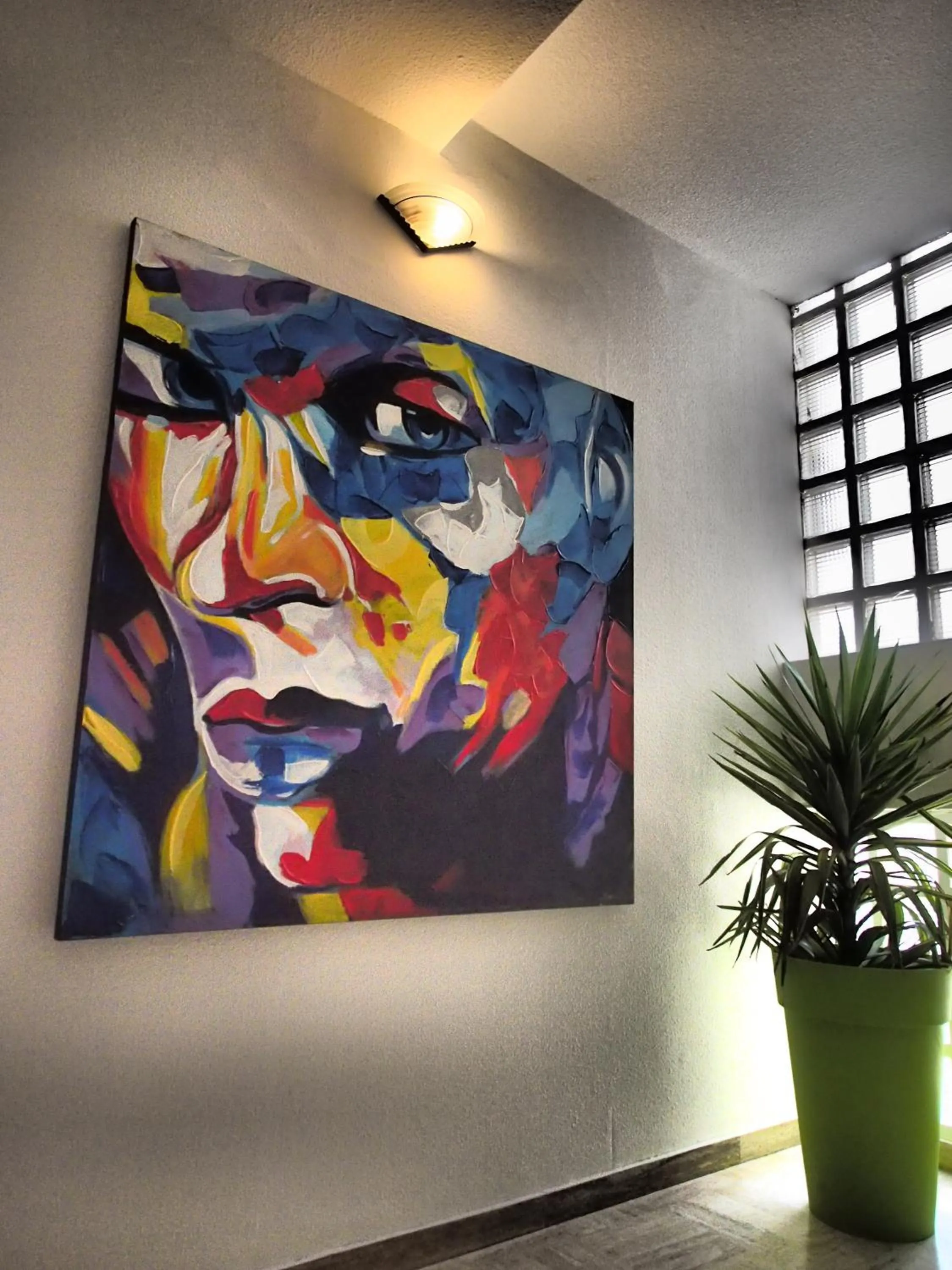 Decorative detail in Cit'Hotel Imperial