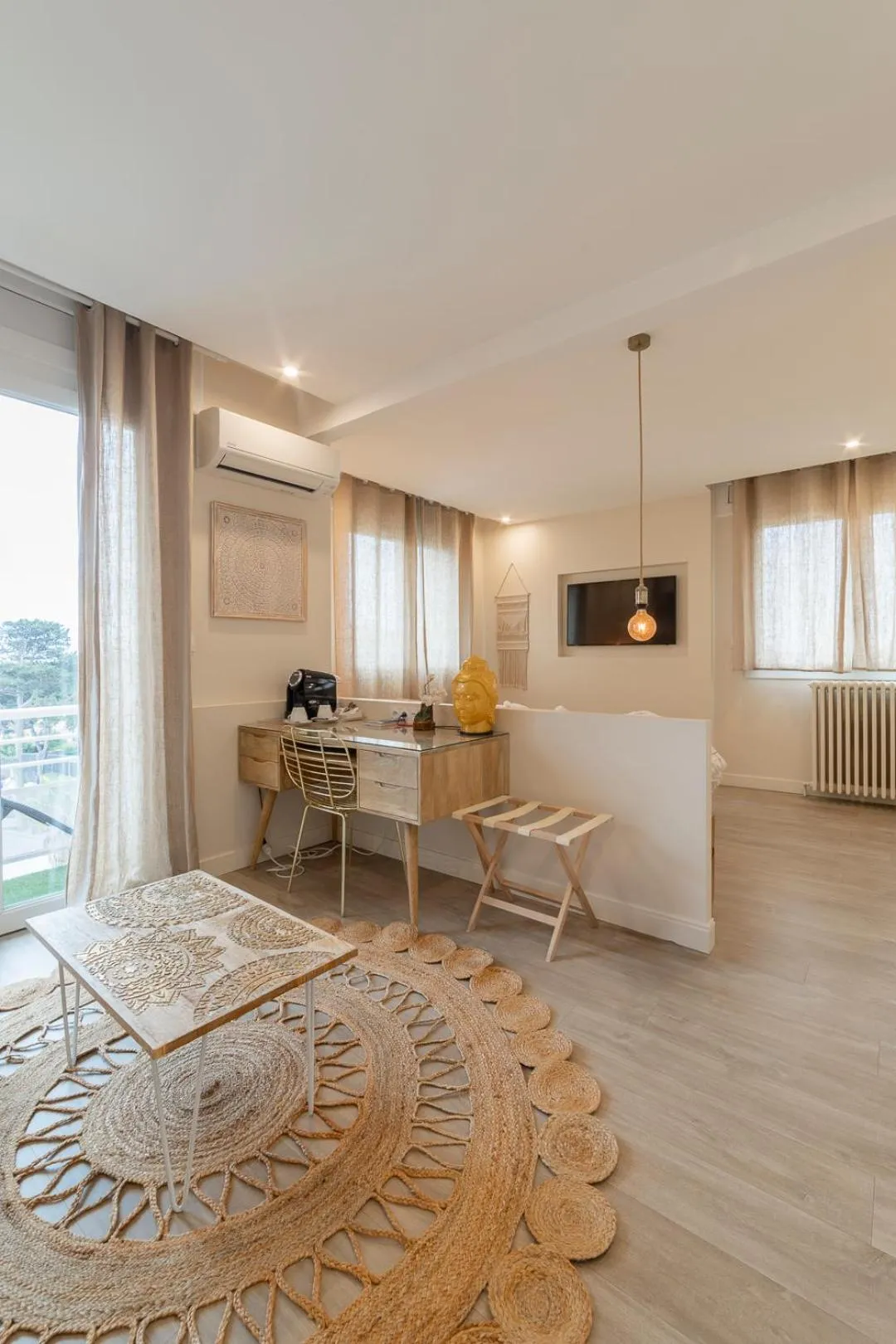 Photo of the whole room in Cit'Hotel Imperial