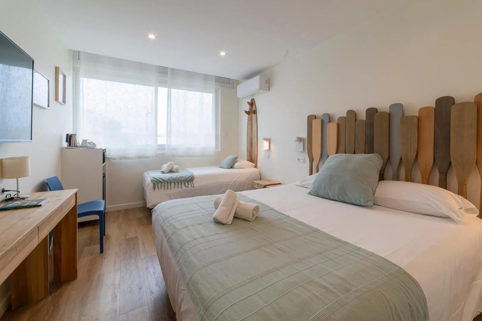 Bedroom, Bed in Cit'Hotel Imperial