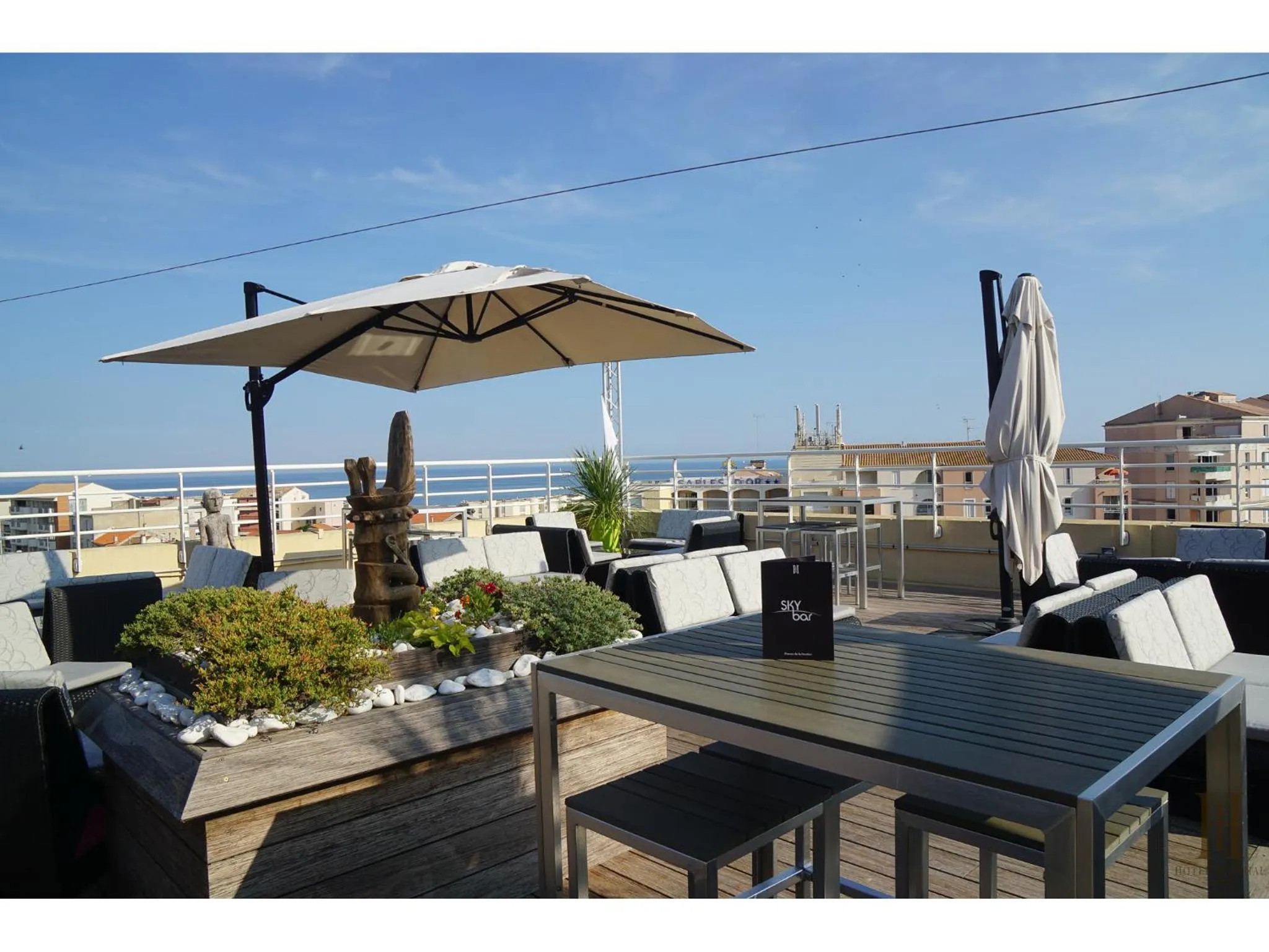 Patio in Cit'Hotel Imperial