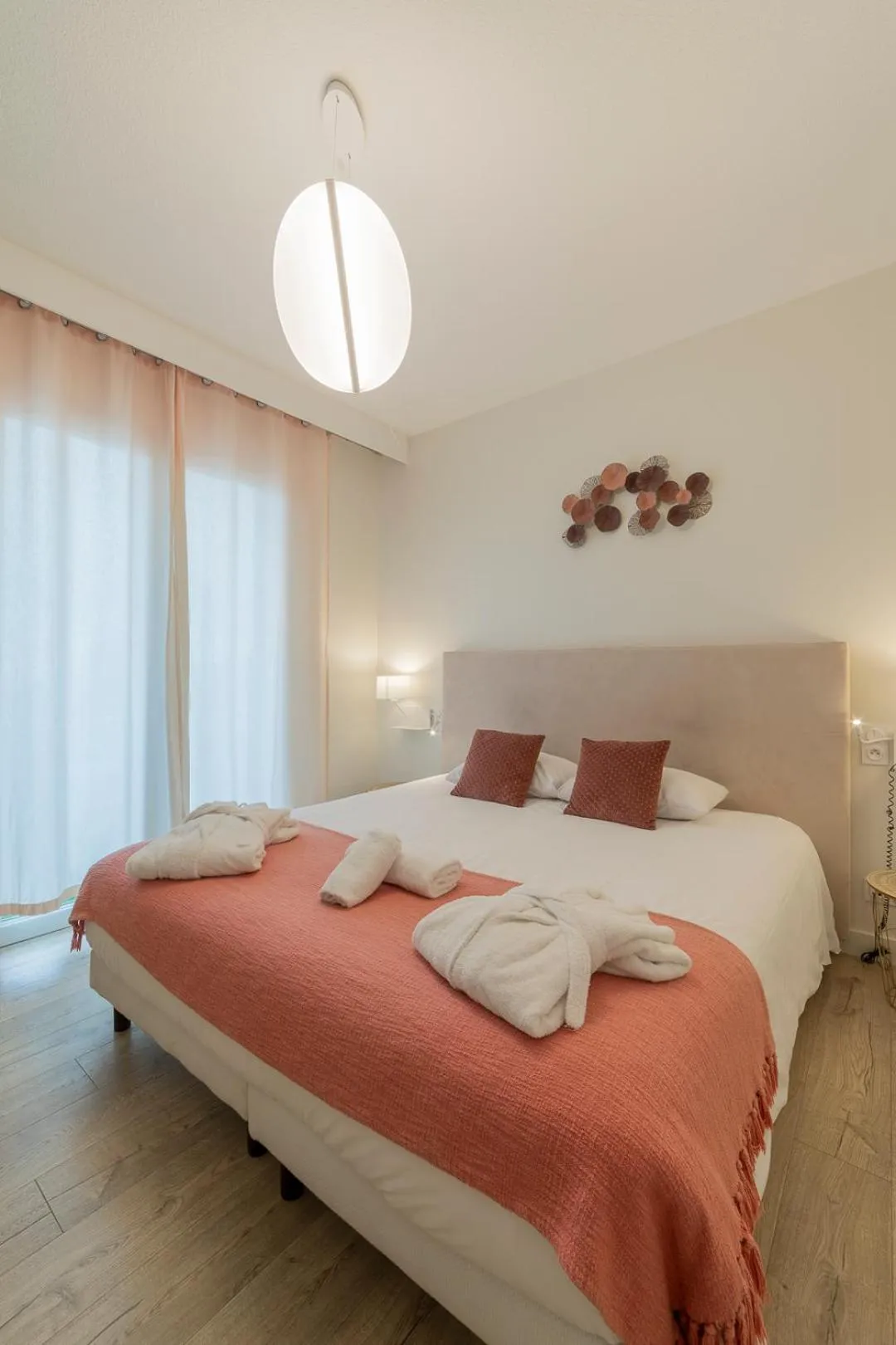 Bedroom, Bed in Cit'Hotel Imperial