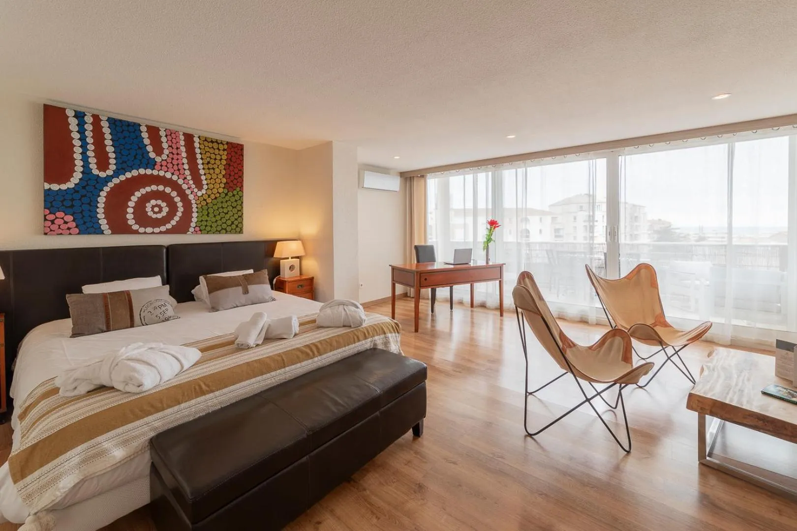 Photo of the whole room, Bed in Cit'Hotel Imperial