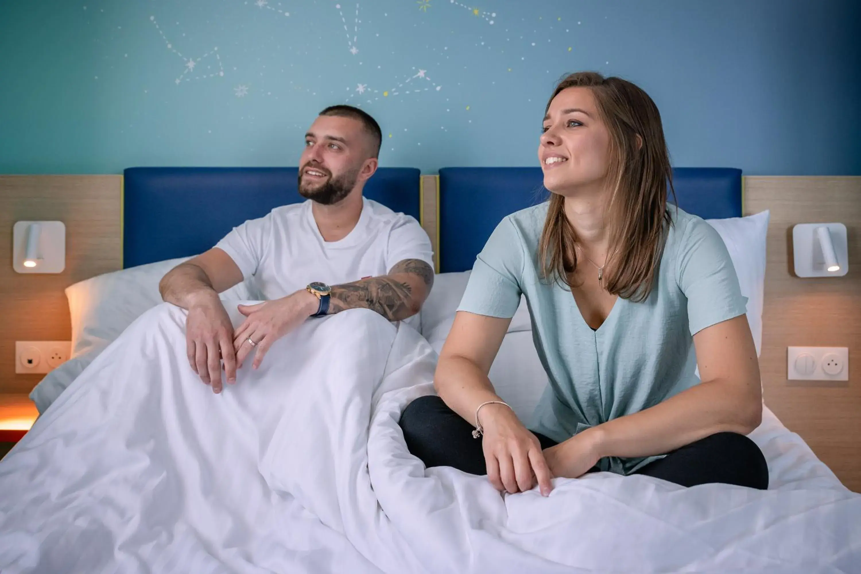 Double Room with Swimming Pool Access in Grand Magic Hotel Marne La Vallée Double Room with Swimming Pool Access in Grand Magic Hotel Marne La Vallée