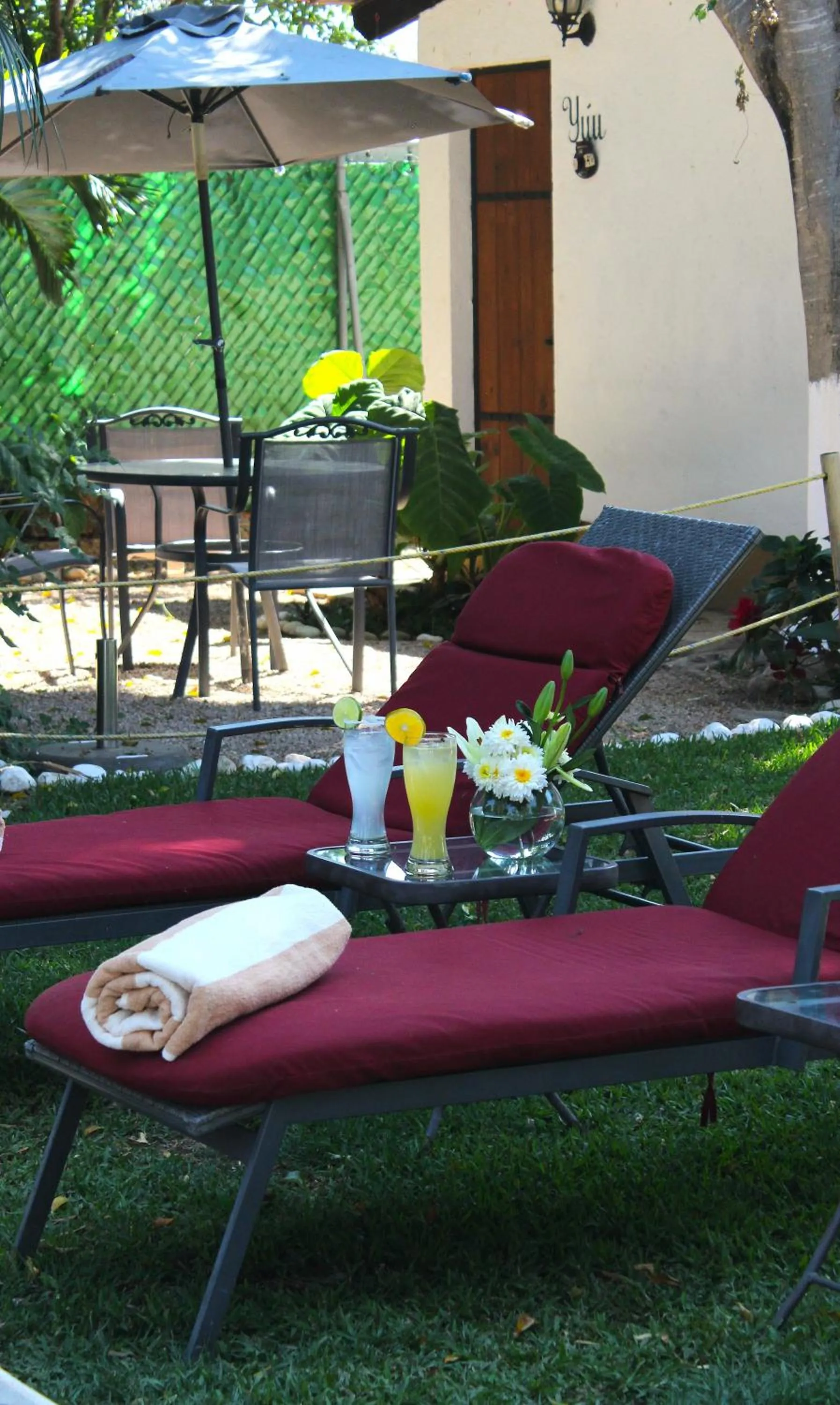 Swimming pool in Hotel Boutique Bacaanda