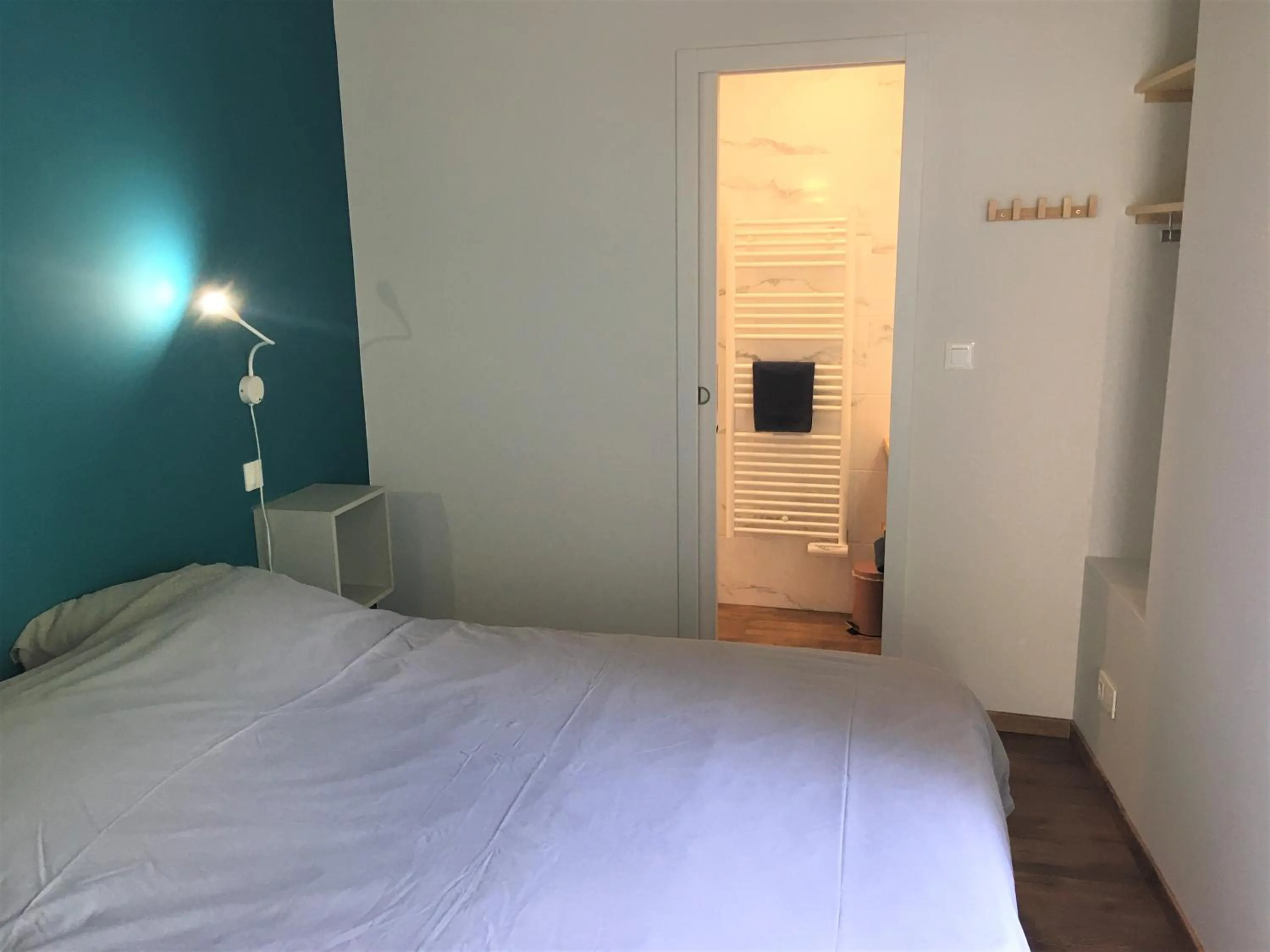 Bed in Hôtel Le Cassini