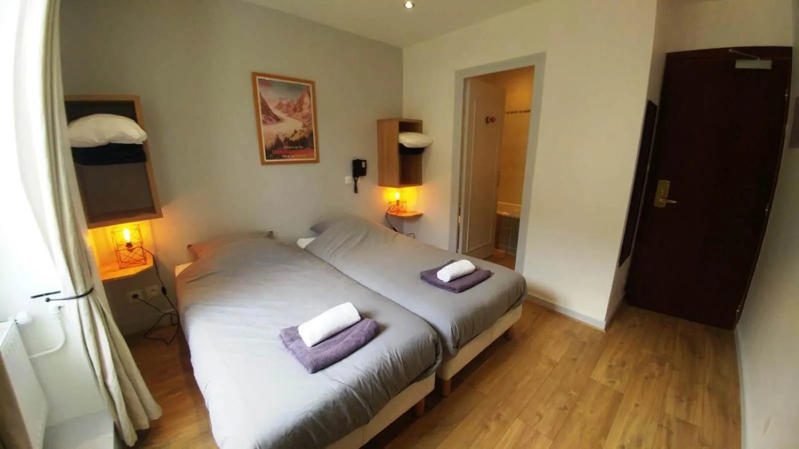 Bedroom, Bed in Hôtel Le Cassini