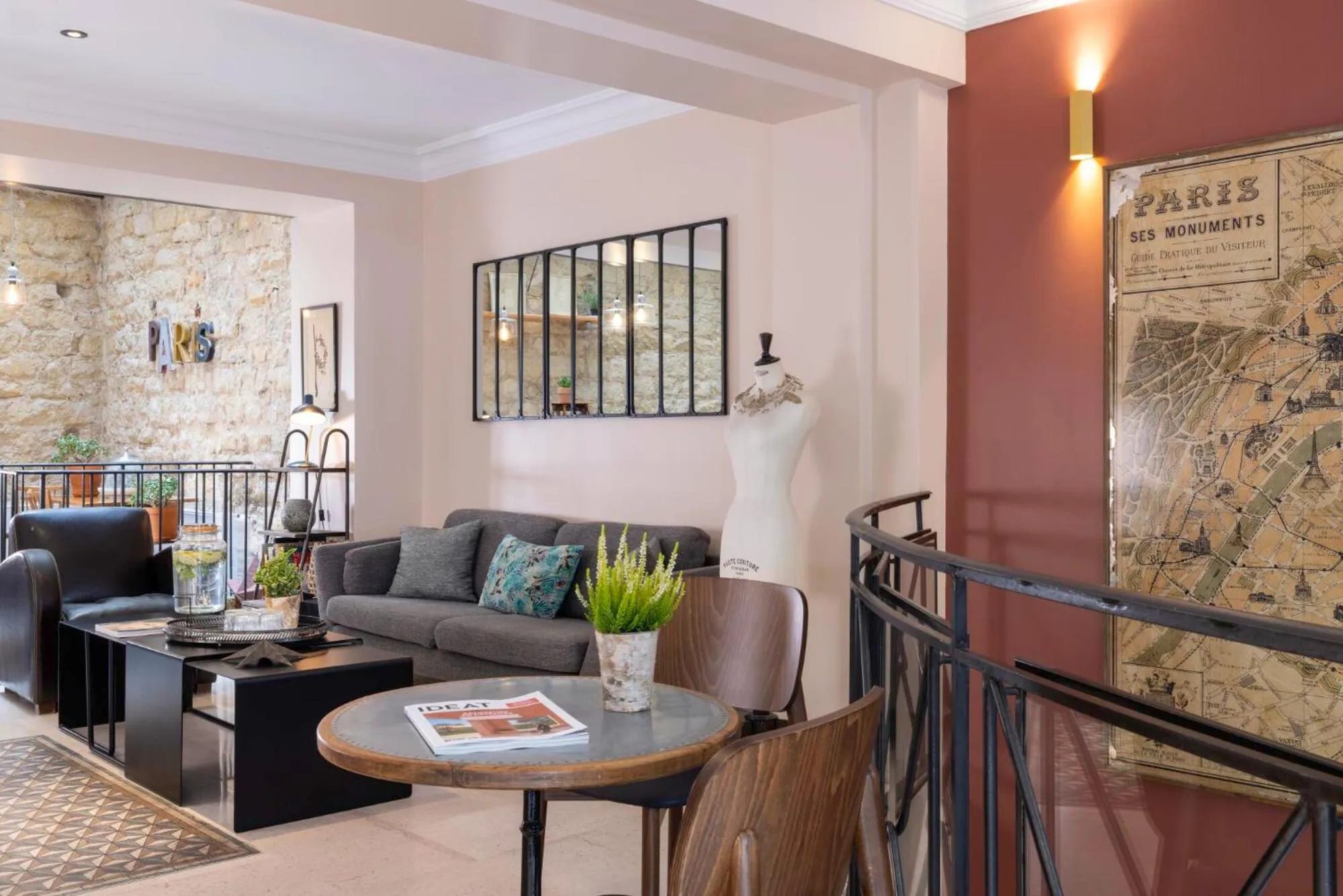 Lobby or reception in Hôtel Maxim Quartier Latin