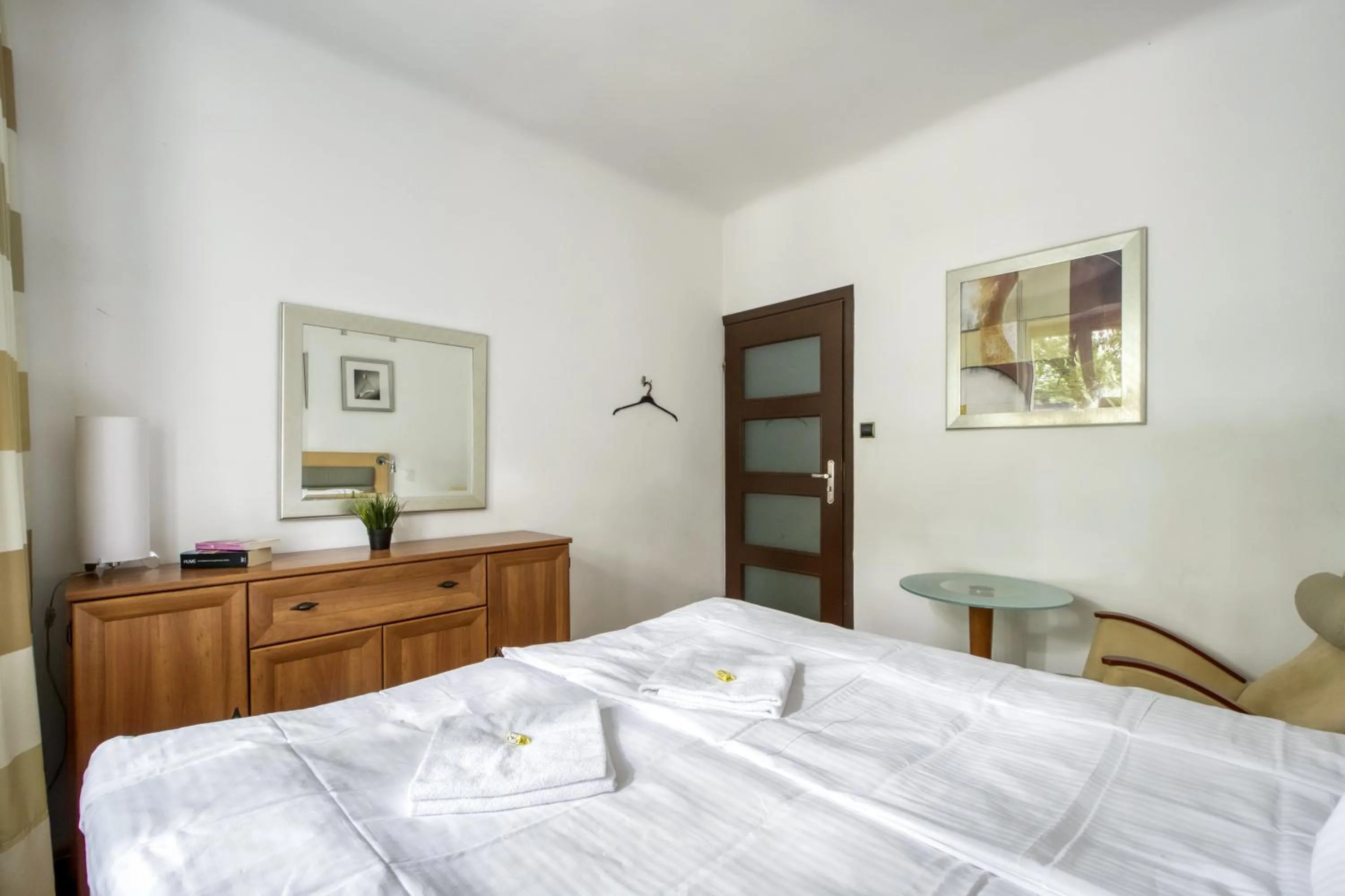 Bed in 404 Rooms Obrzezna Mokotow