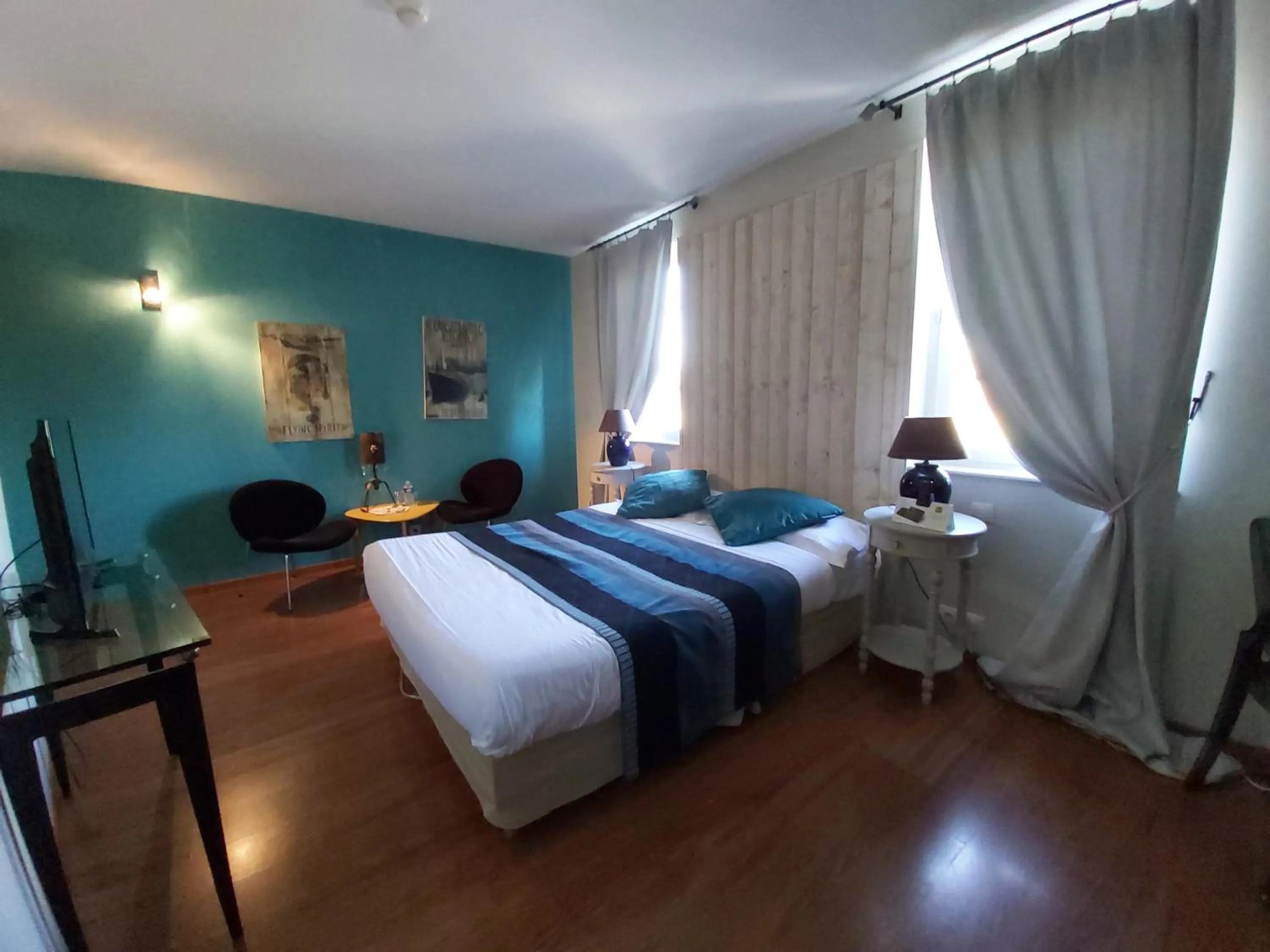 Photo of the whole room, Bed in Logis Au Canard Gourmand