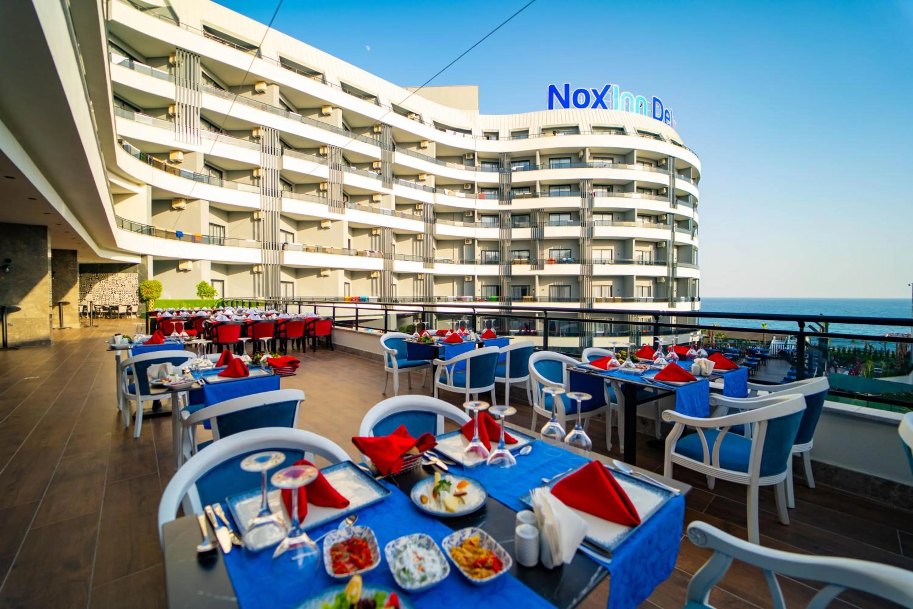 Restaurant/places to eat in Noxinn Deluxe Hotel - Ultra All Inclusive