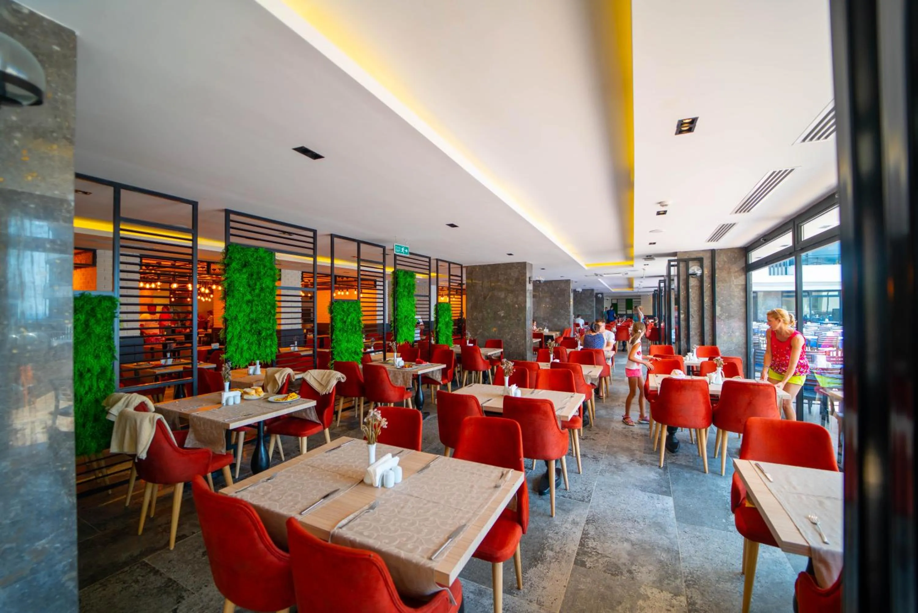 Restaurant/places to eat in Noxinn Deluxe Hotel - Ultra All Inclusive